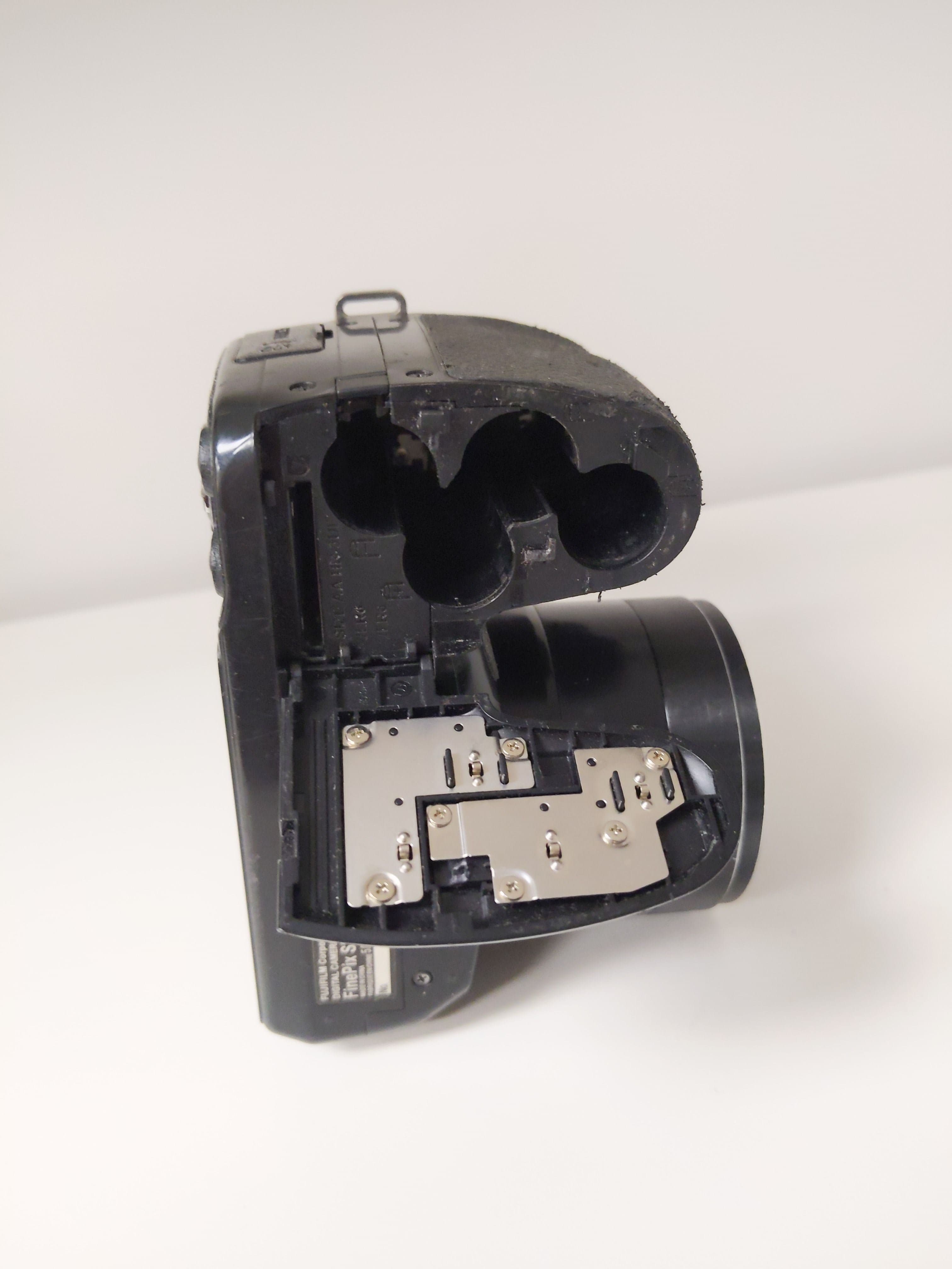 Fujifilm FinePix S2950 Point & Shoot Digital Camera #0833 - Thumbnail 4
