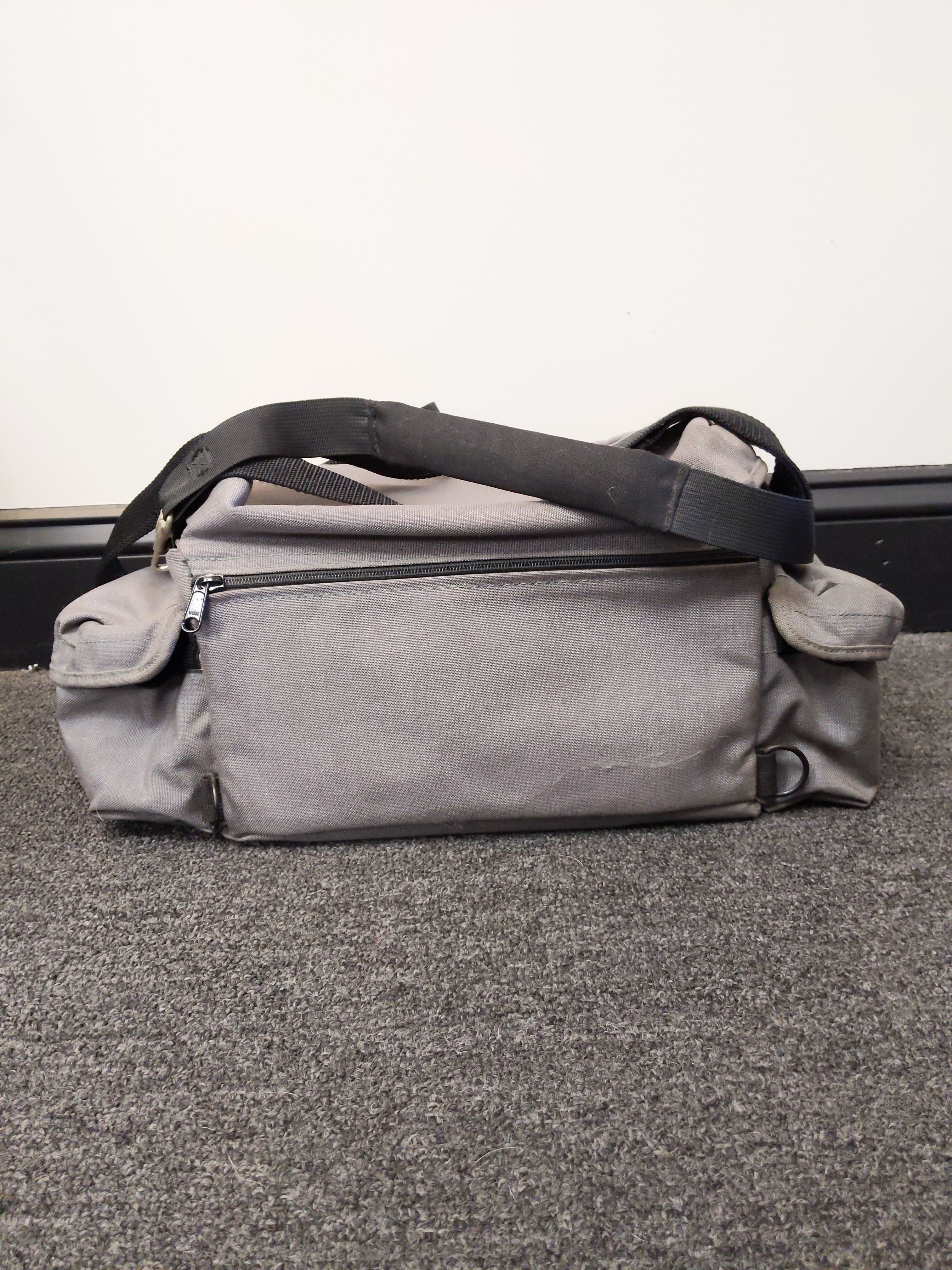 Tenba Equa Shoulder Camera Bag w/ Dividers (Grey) #0826 - Thumbnail 2