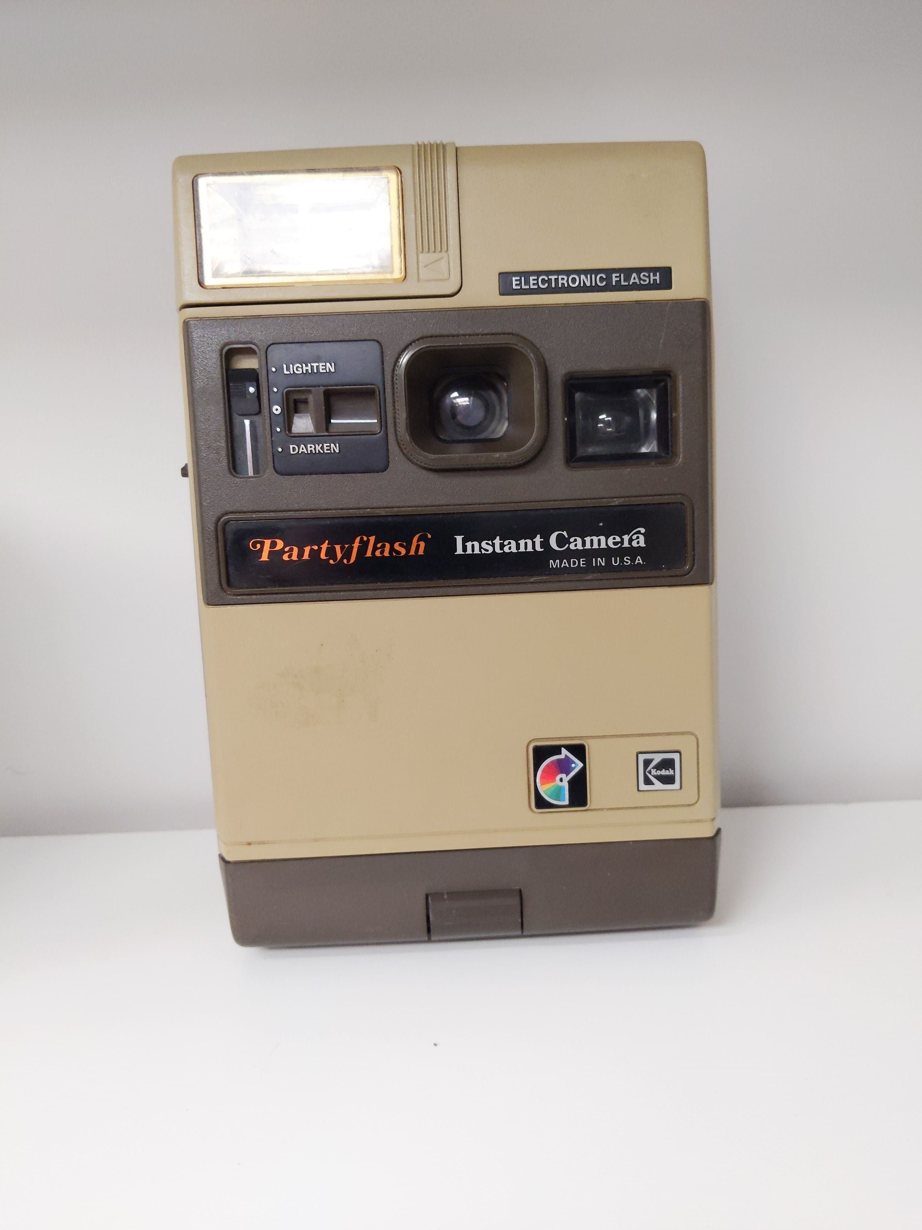 Kodak Party Flash Instant Camera #0765 - Regular