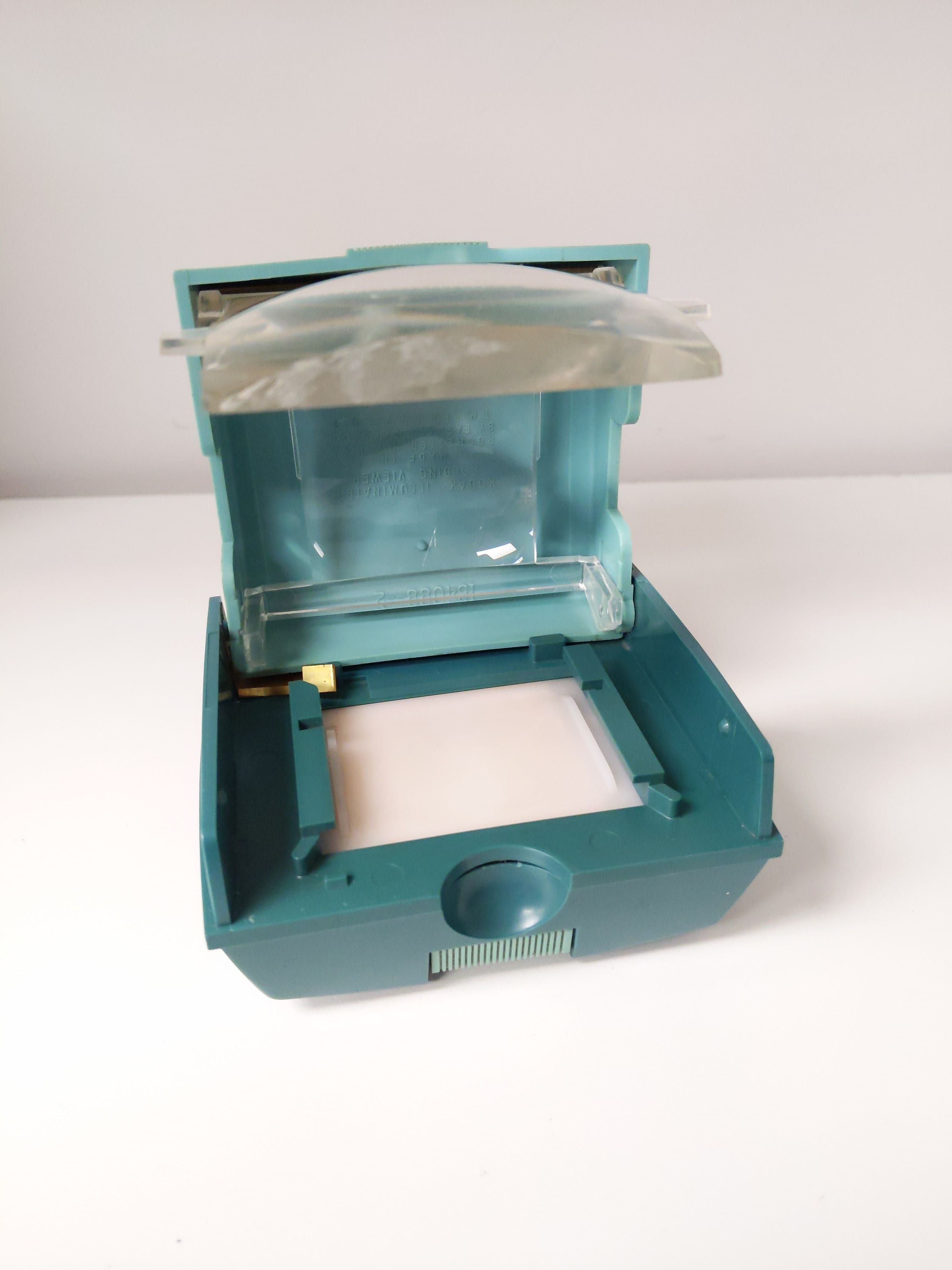Vintage Kodak Illuminated Folding Pocket Viewer for 35mm Film & Slides (Teal) #0752 - Thumbnail 2