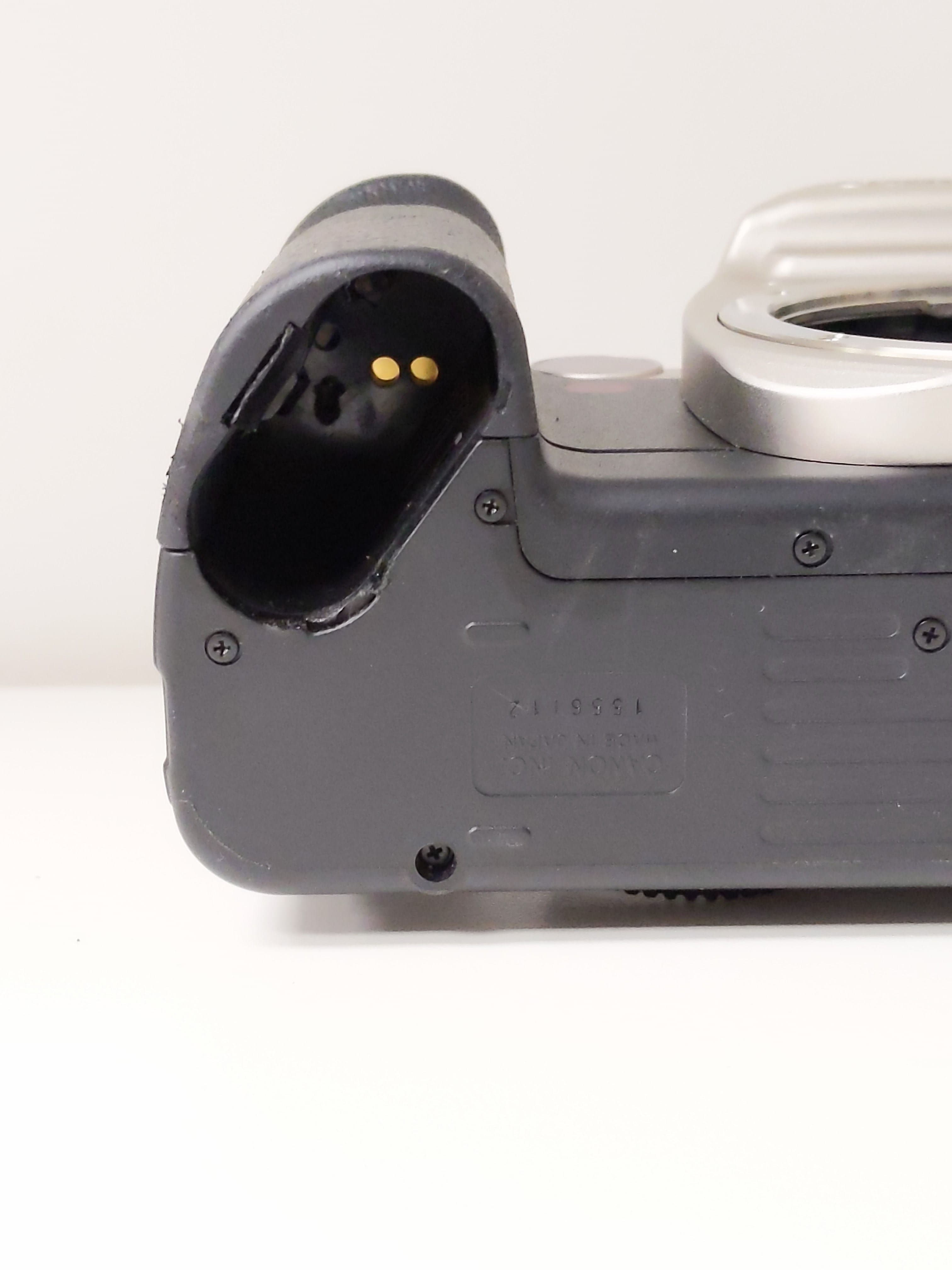 Canon EOS ELAN IIE 35mm Film Camera (Body Only) #0702 - Thumbnail 3