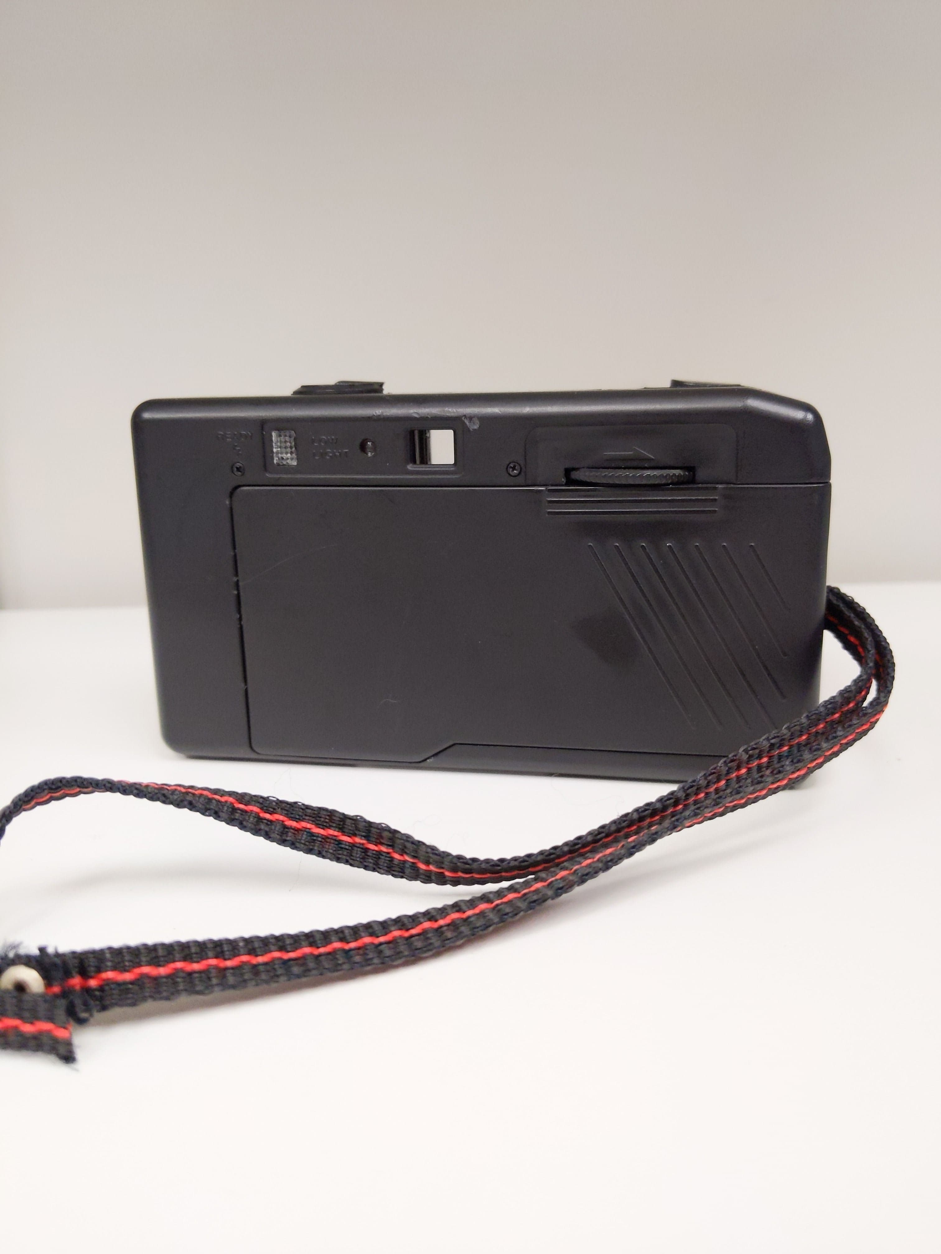 Rokinon 35HDK Point & Shoot CDS Sensor 35mm Film Camera w/ Wrist Strap #0657 - Thumbnail 2