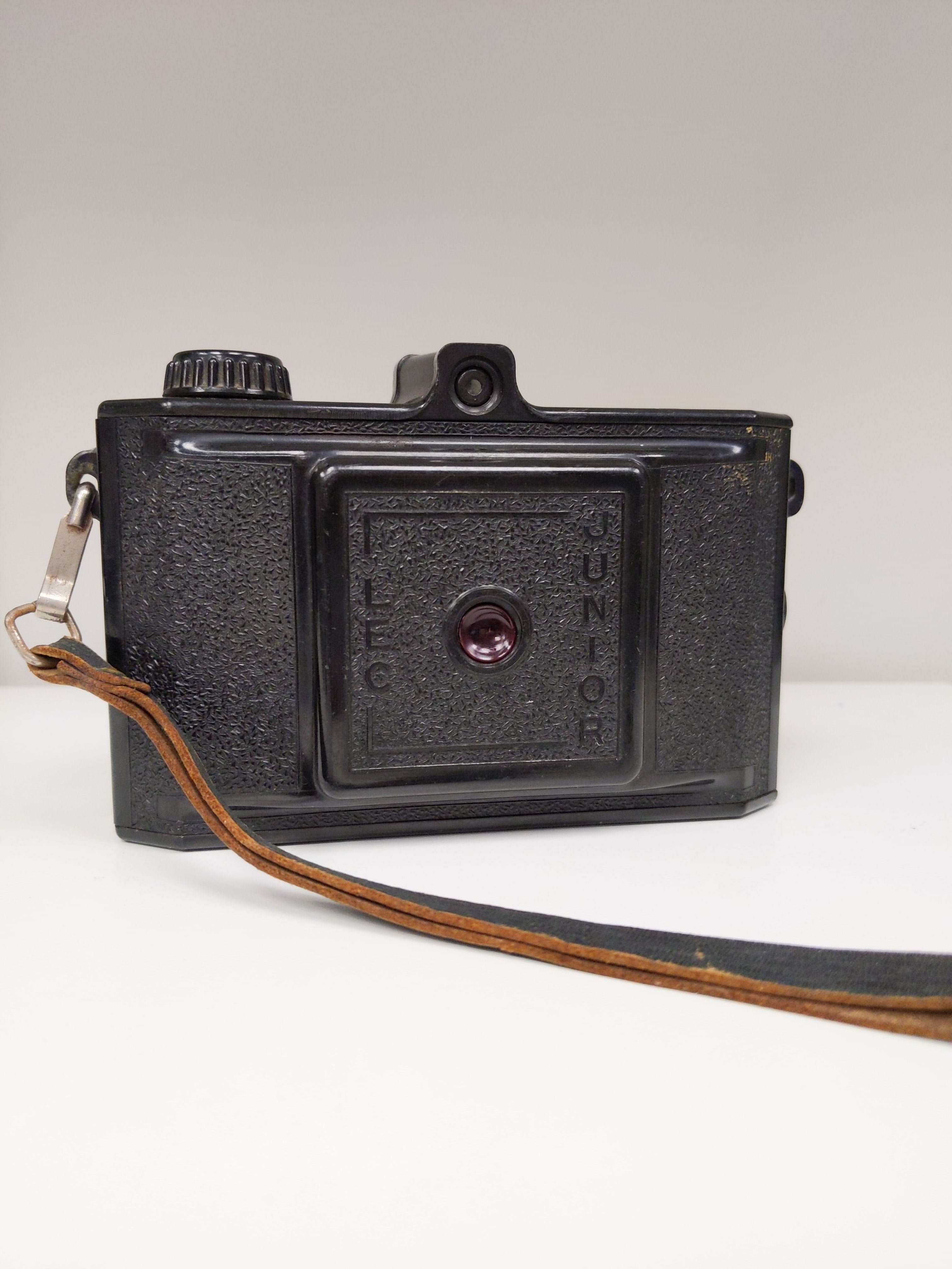 M.I.O.M. French LEC Junior 127 Film Camera w/ Leather Wrist Strap (Art-Deco Inspired) #0658 - Thumbnail 2
