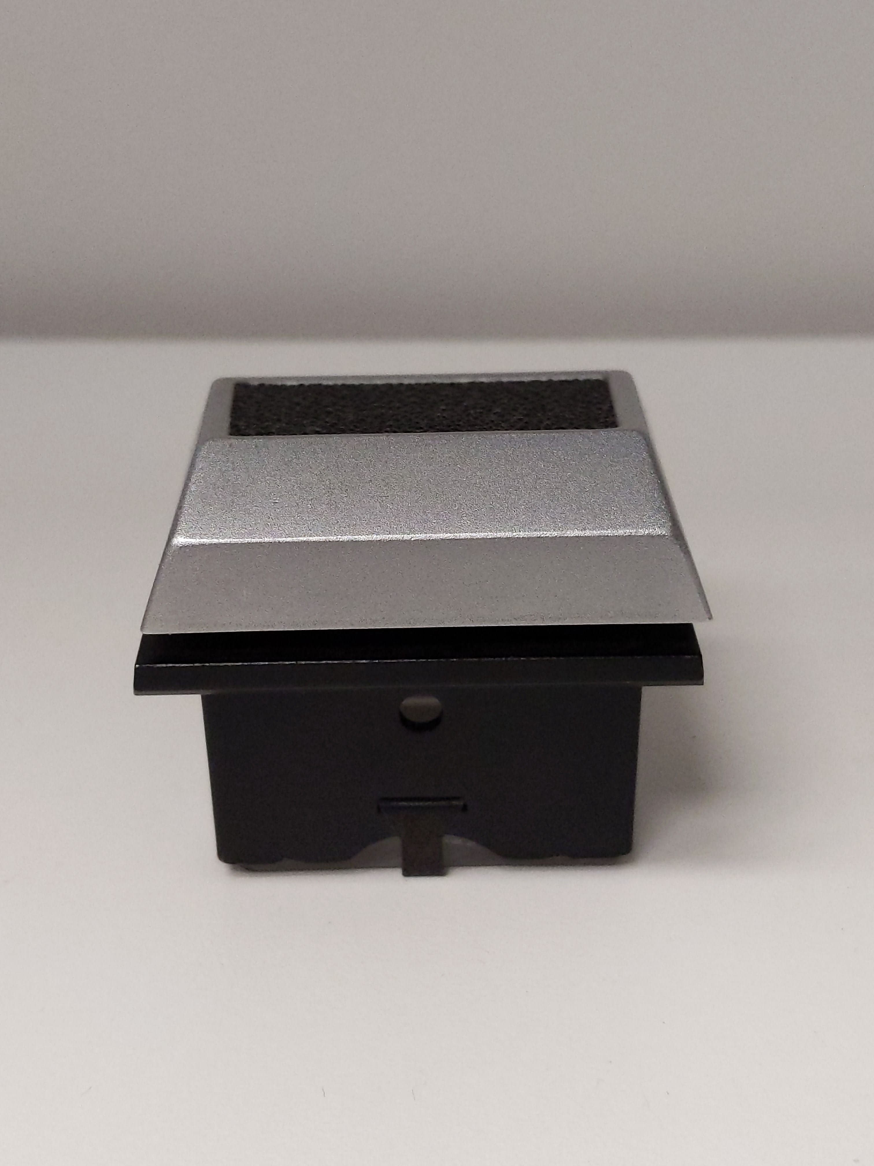Waist-Level Viewfinder (Exakta Mount) #0633 - Thumbnail 3