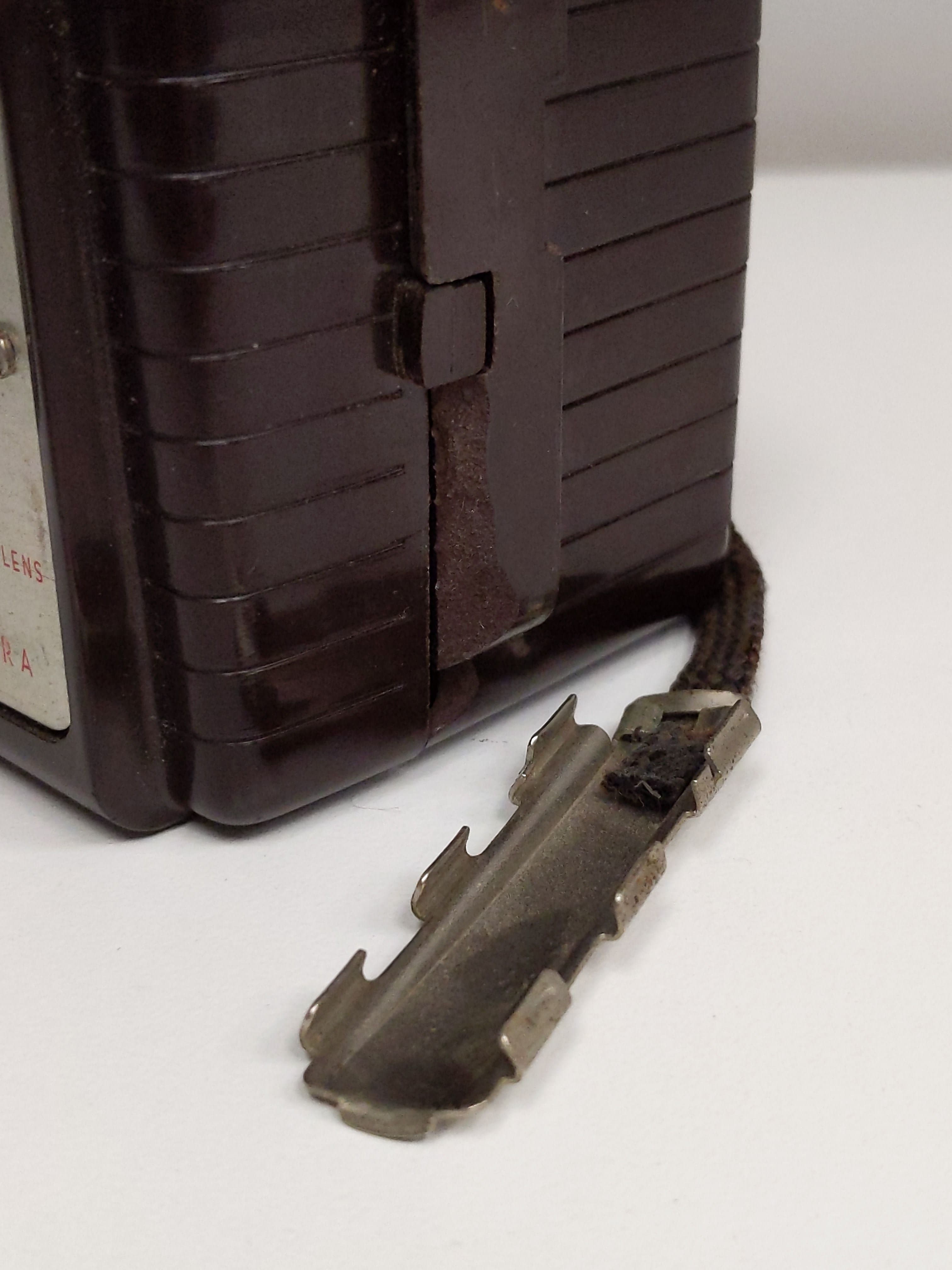 Kodak Brownie Holiday 127 Film Camera (Brown) #0413 - Thumbnail 2