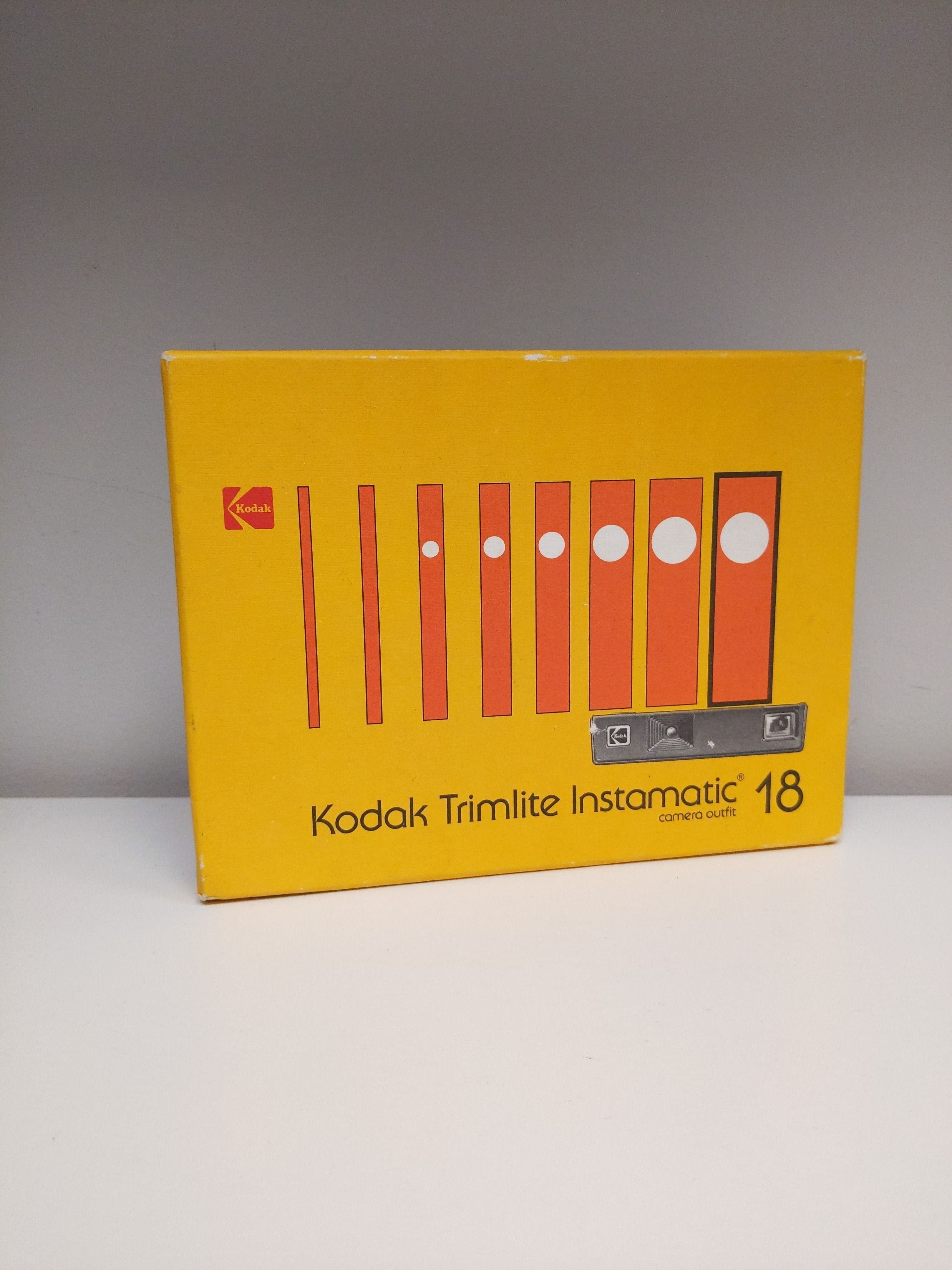Kodak Trimlite Instamatic 18 Camera w/ Original Box, 110 Film, Stickers #0217 - Regular