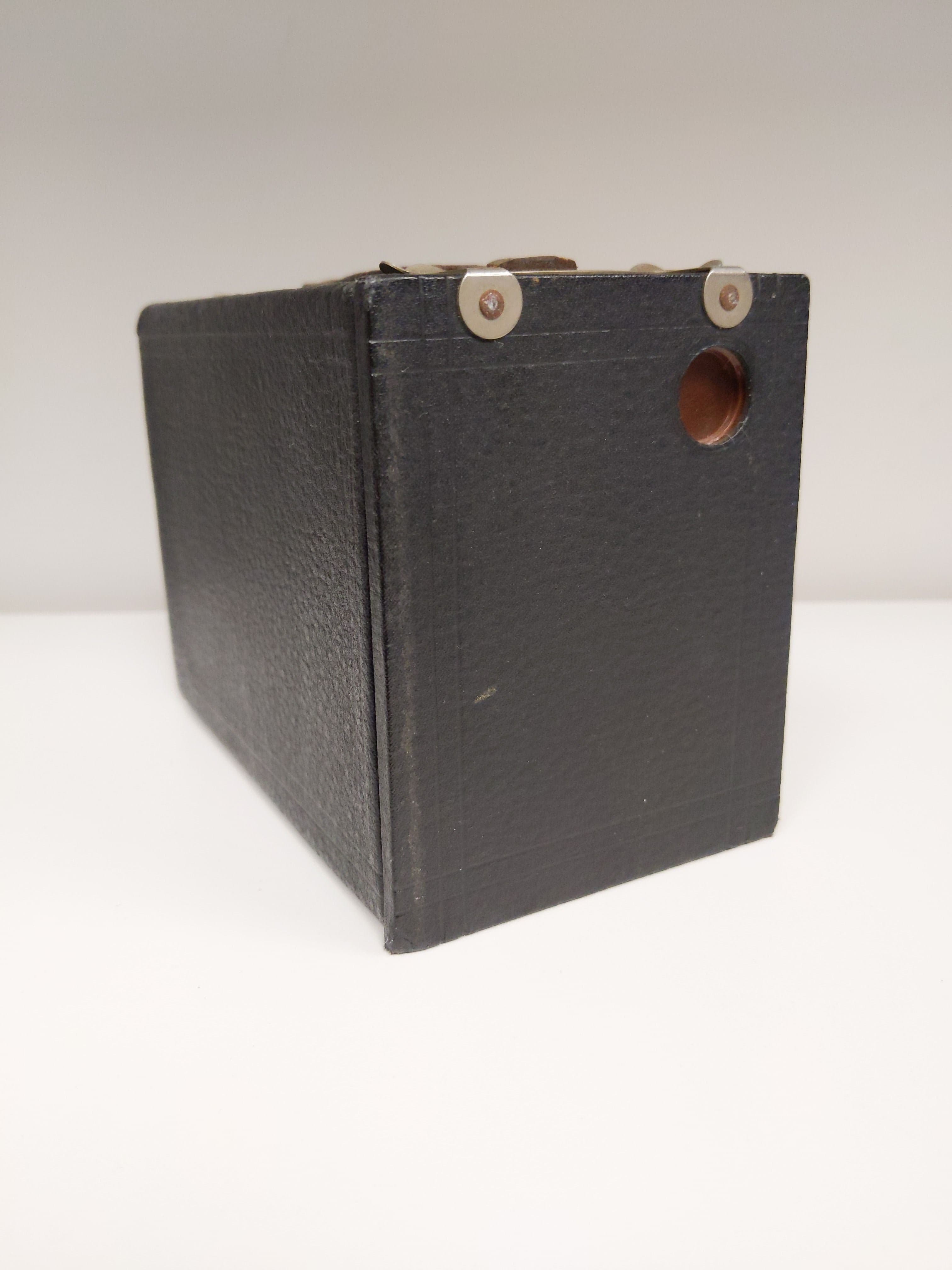Kodak No. 2 Brownie Model D 120 Film Box Camera #0455 - Regular - Thumbnail 2