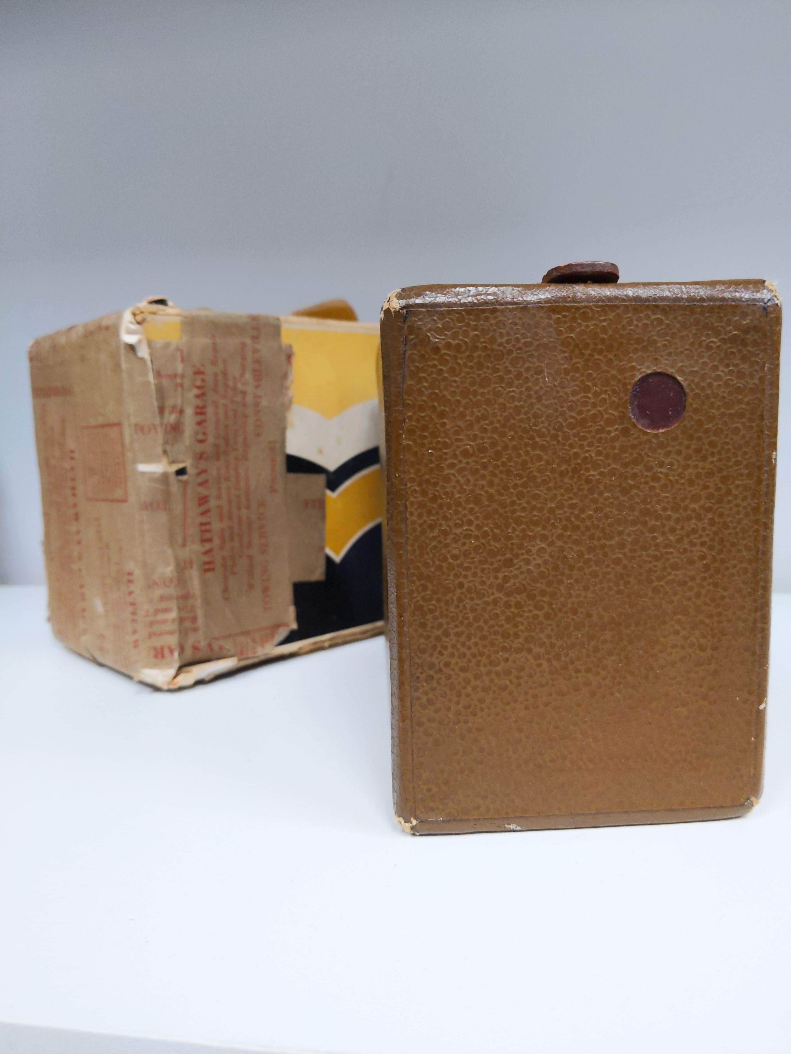 Kodak Fiftieth Anniversary 120 Film Box Camera (Brown Leather) w/ Partial Original Box #0459 - Thumbnail 3