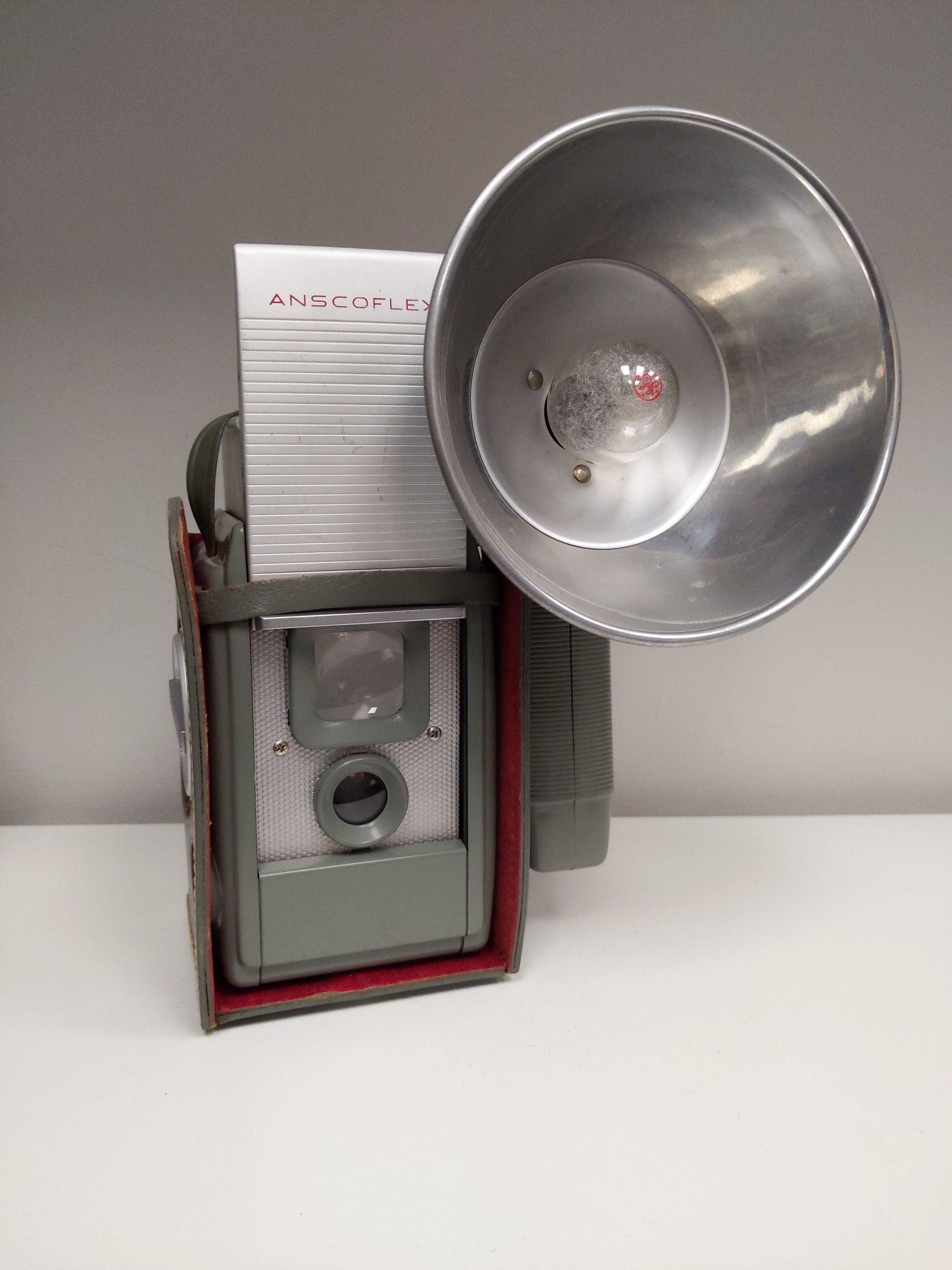 Anscoflex TLR 620 Film Camera w/ Case & Flash #0373 - Thumbnail 2