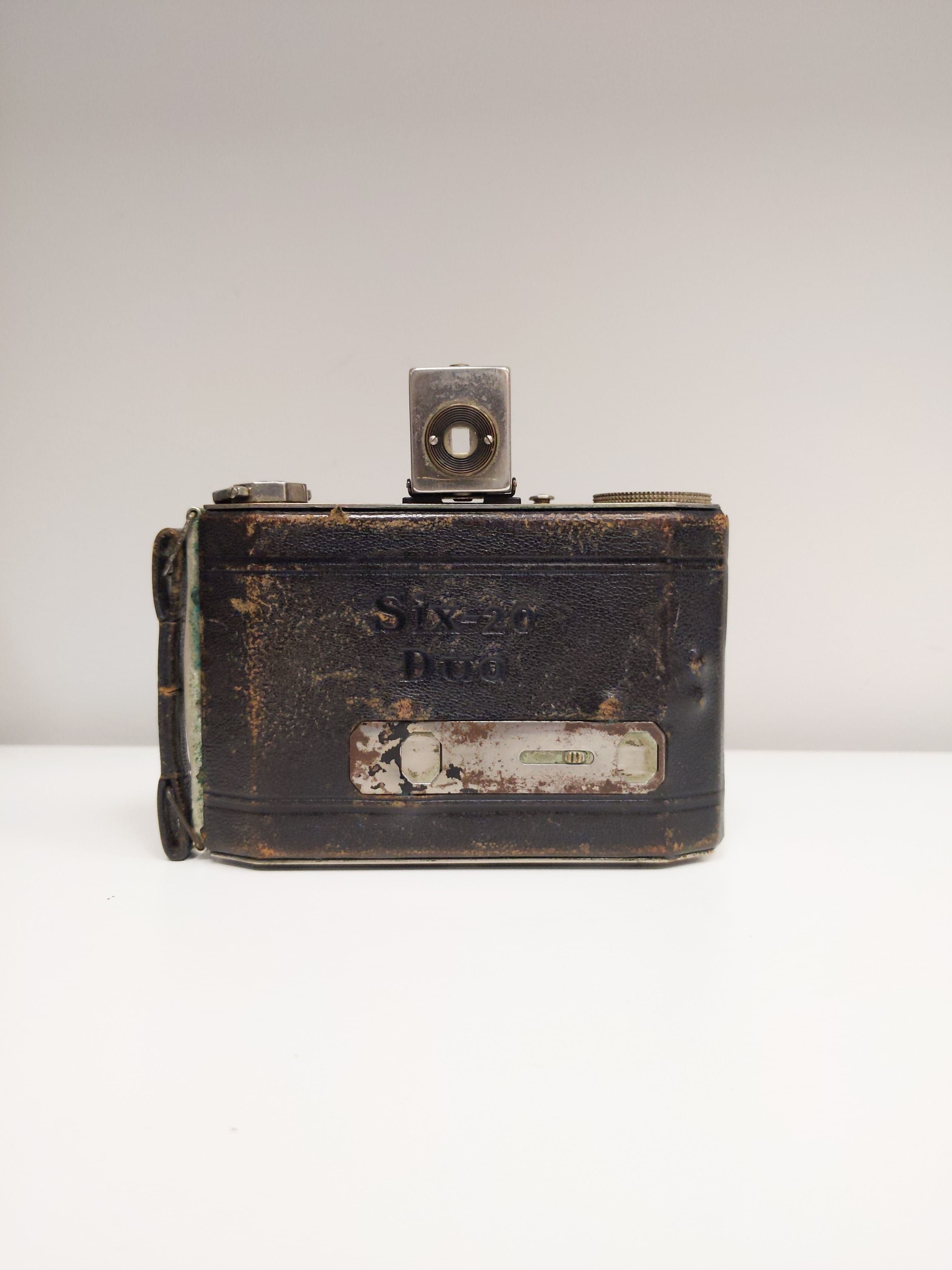 Kodak Six-20 Duo Film Camera #0144 - Thumbnail 2