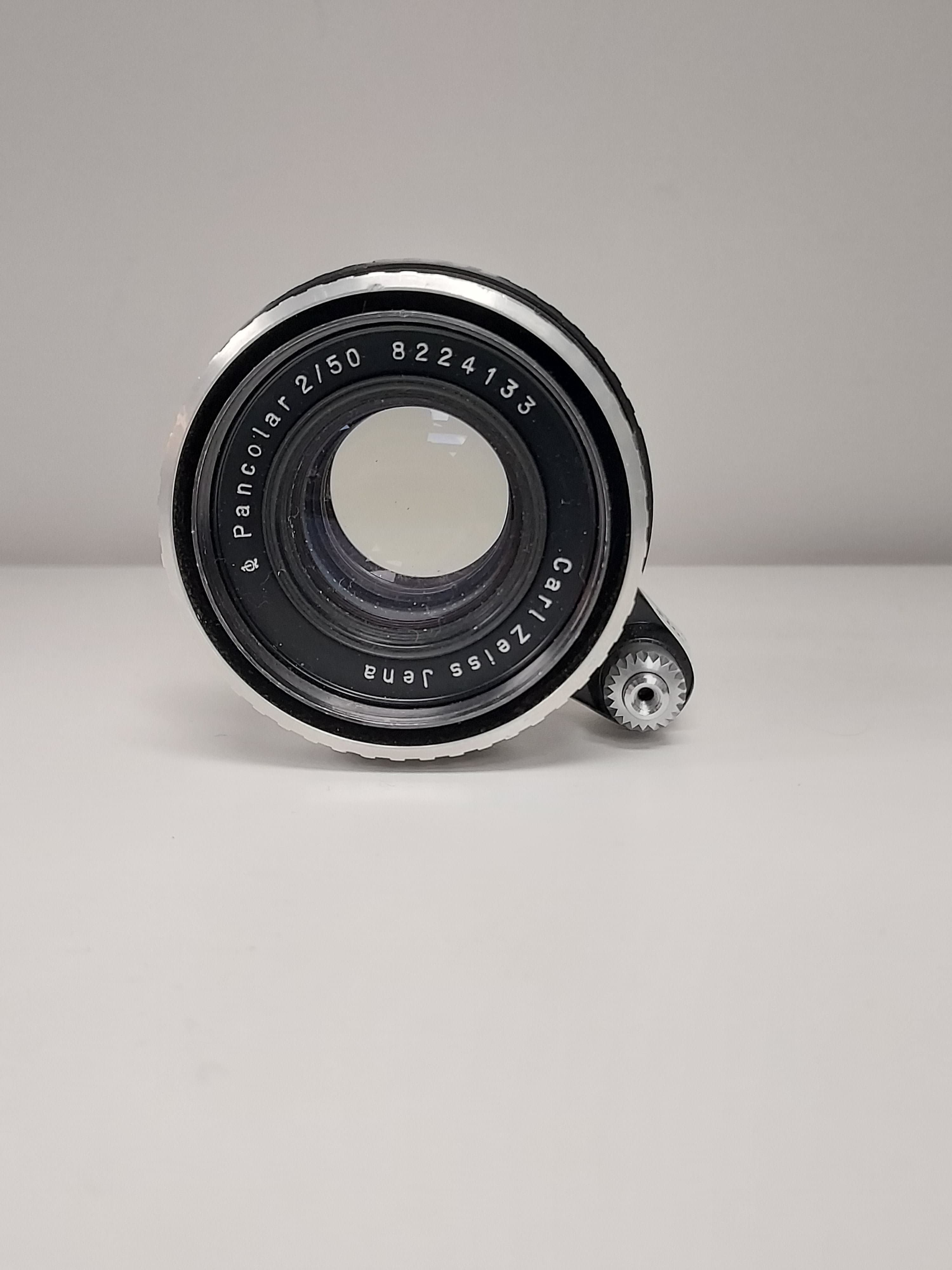 Carl Zeiss Jena Pancolar 50mm f/2 Lens (Exakta Mount) #0483