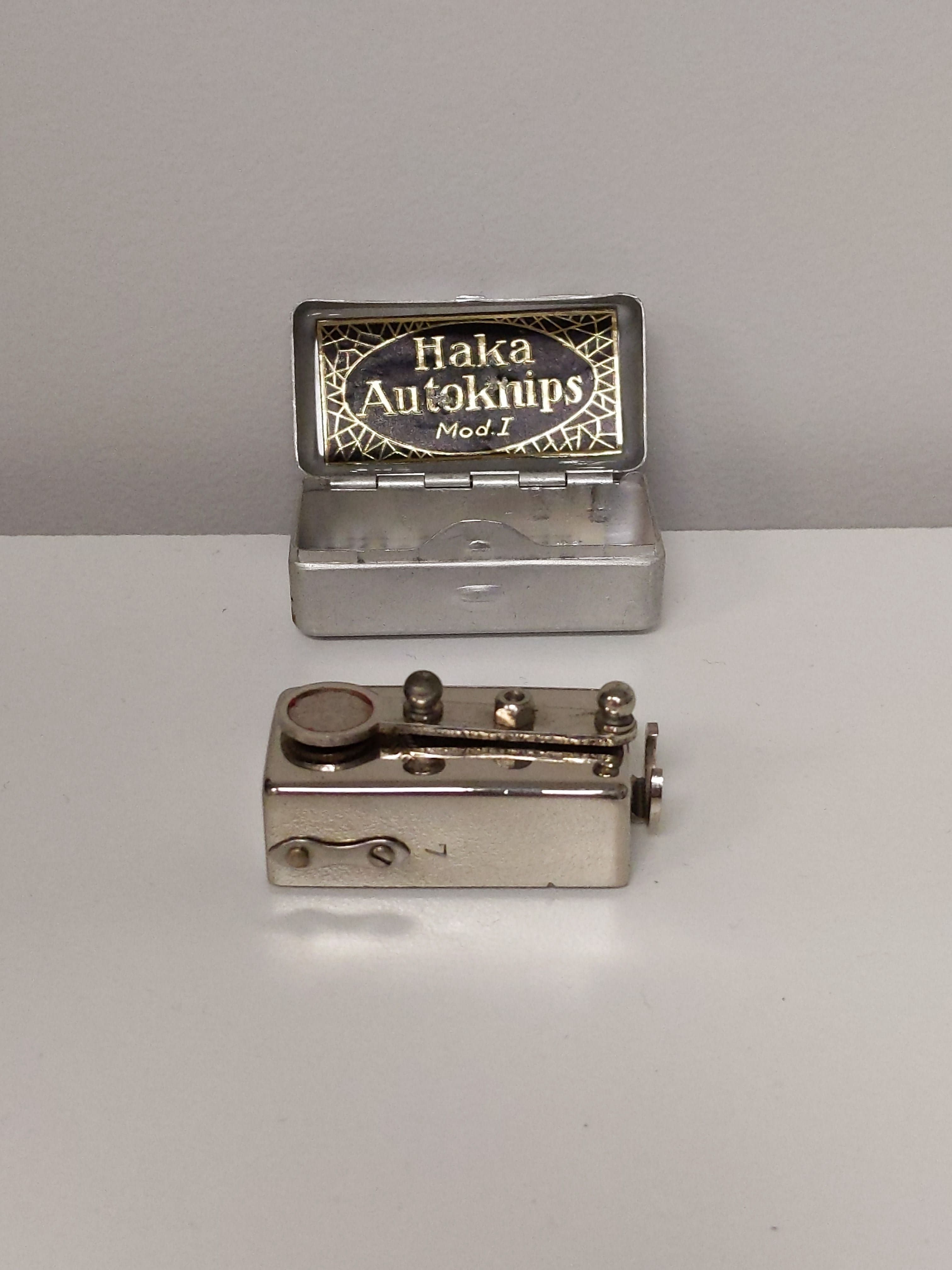 Haka Autoknips Model I Automatic Self Timer w/ Case #0189 - Thumbnail 2