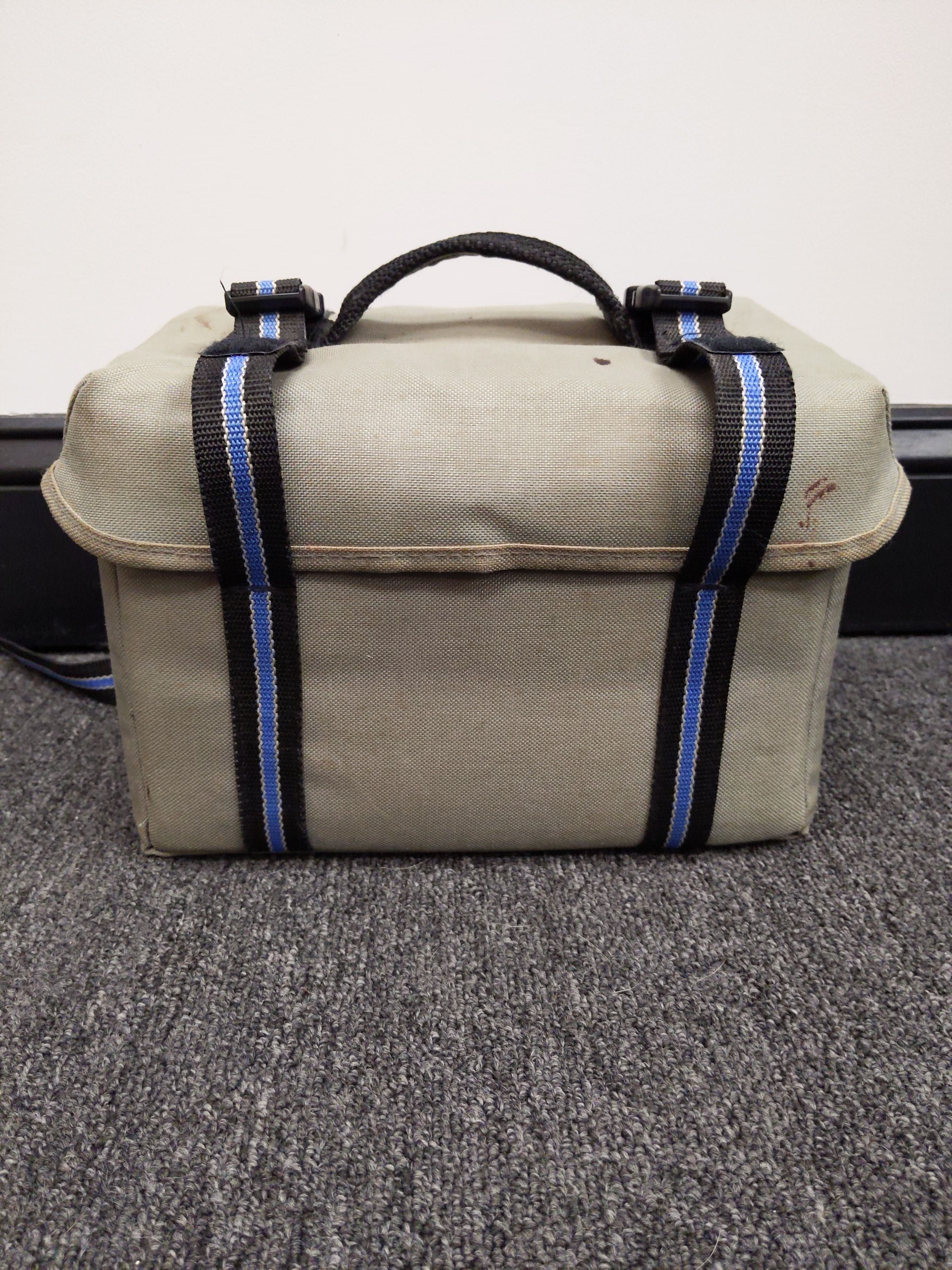 Daytona Camera Bag w/ Dividers (Green) #0153 - Thumbnail 2