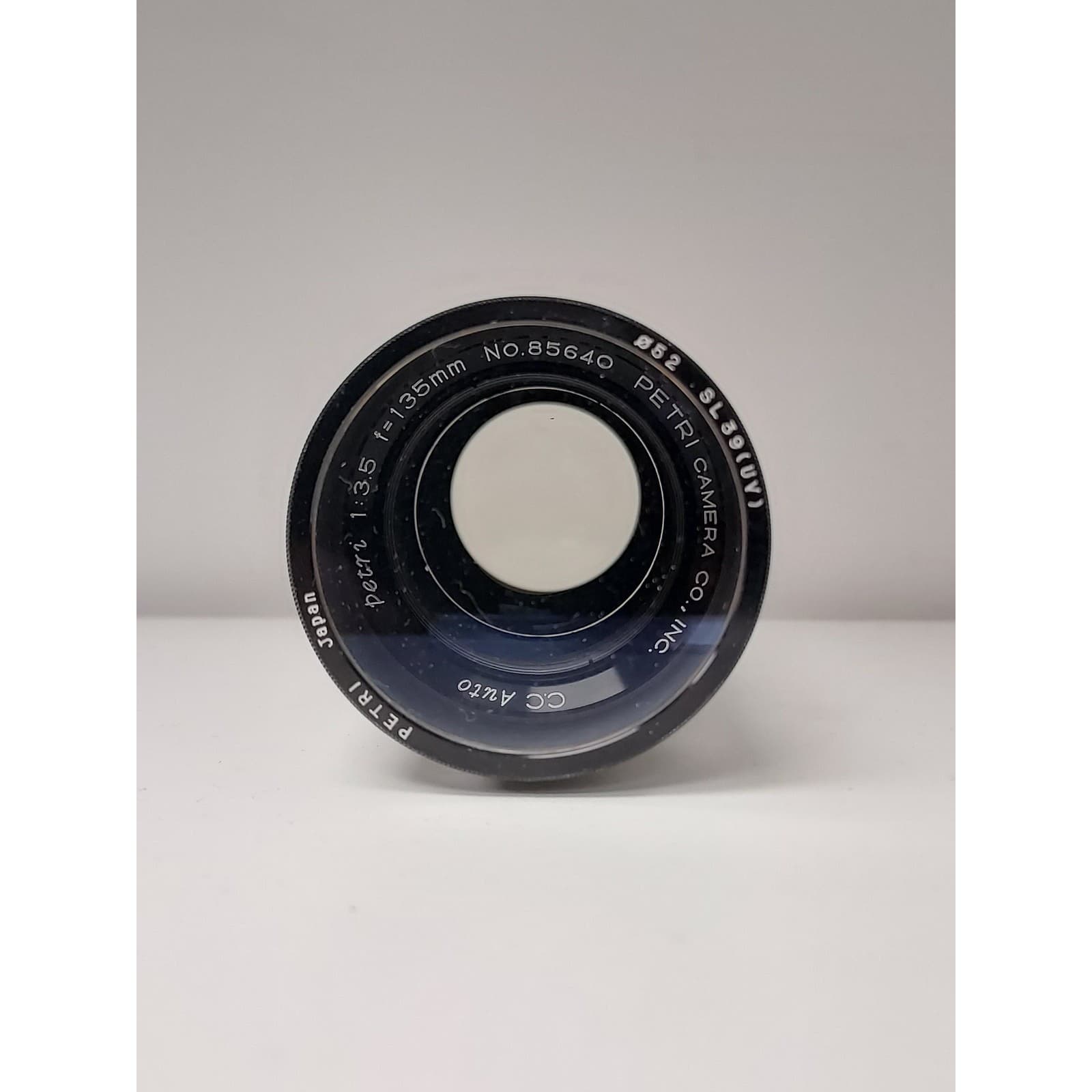 Petri C.C Auto 135mm f/3.5 Lens w/ Hood & SL39 UV Filter (52mm) #0390 - Regular - Thumbnail 2