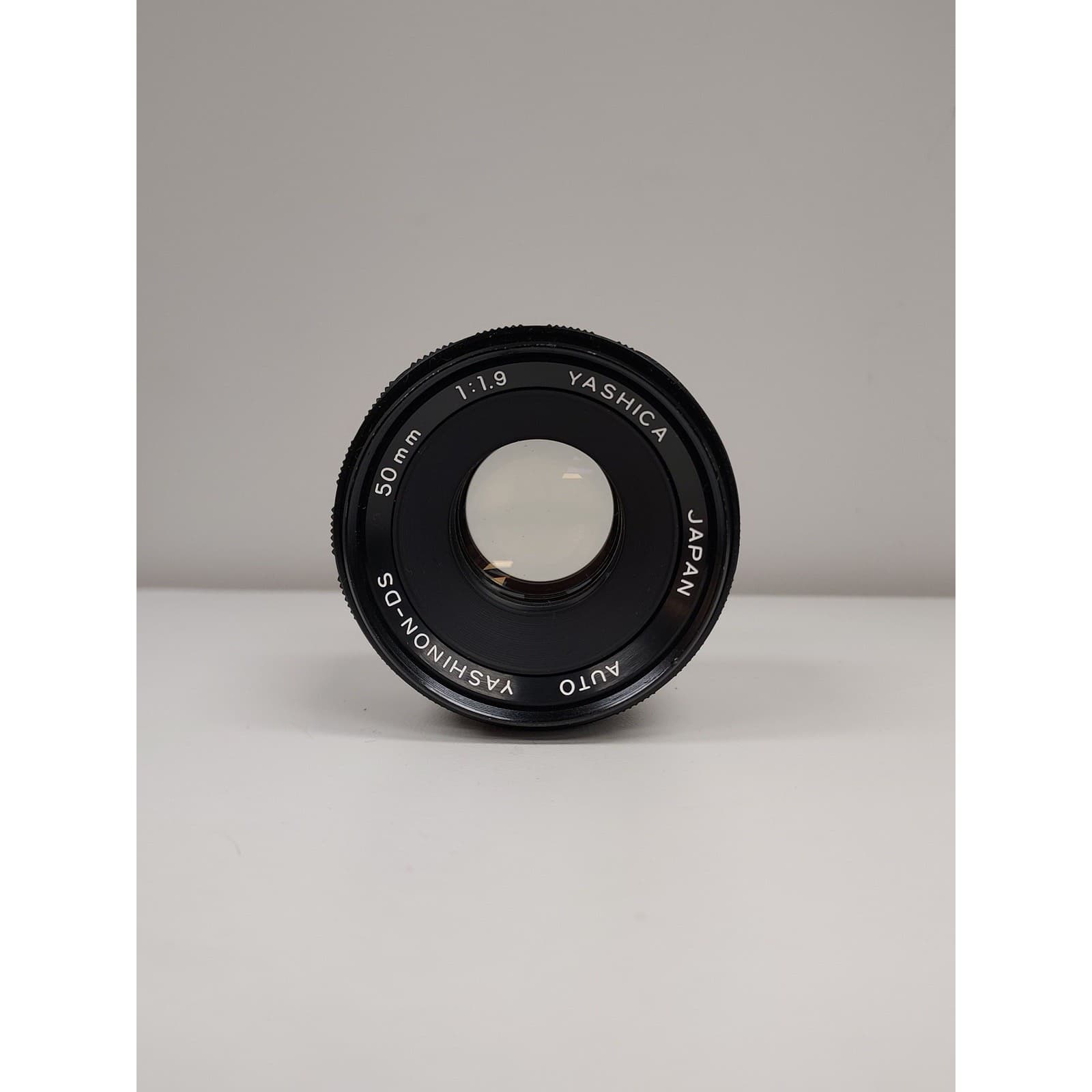 Yashica Yashinon-DS 50mm f/1.9 Lens (M42 mount) #0558 - Regular - Thumbnail 2