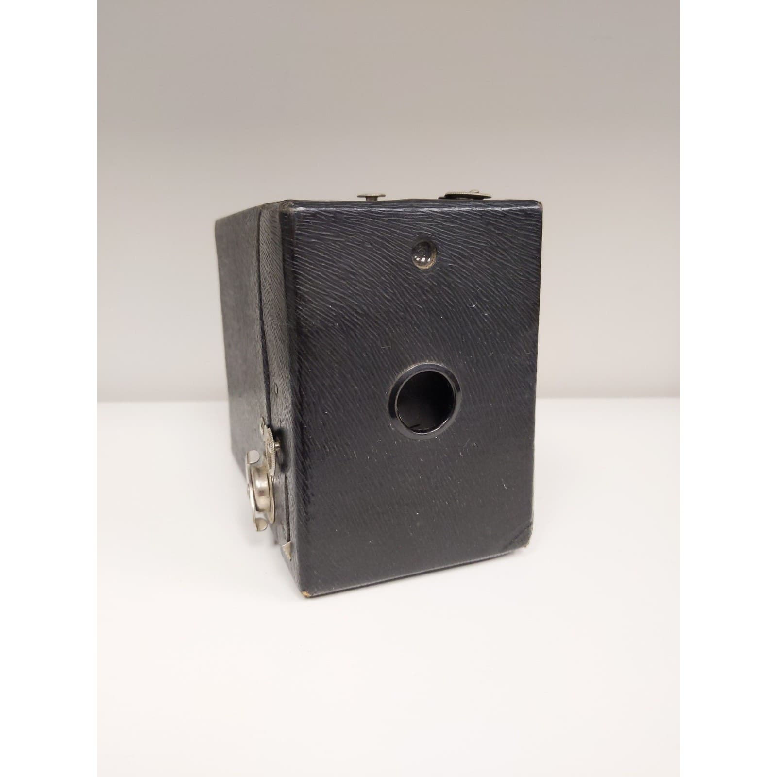 Kodak Rainbow Hawk-Eye No. 2 Model C 120 Film Box Camera #0462 - Regular