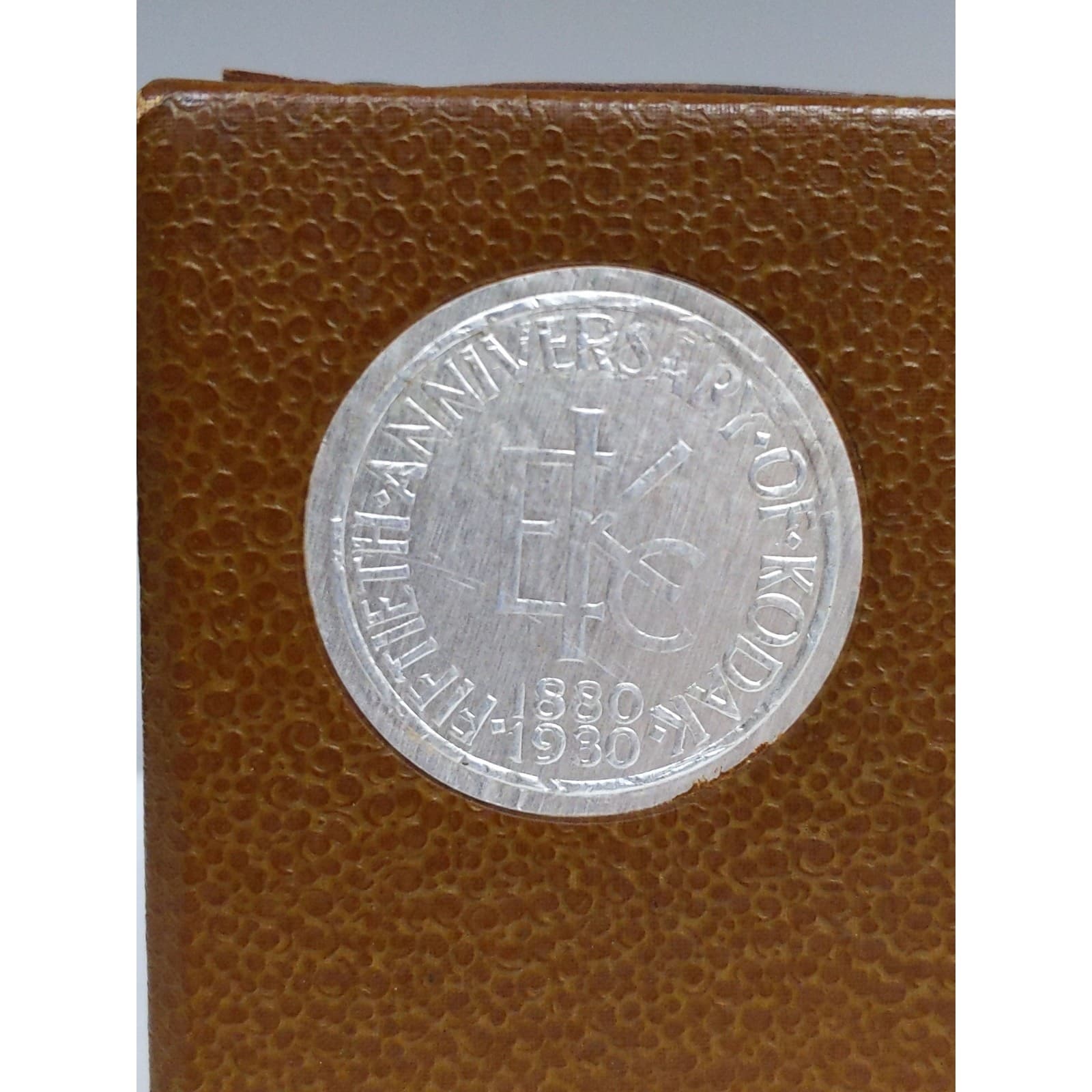 Kodak Fiftieth Anniversary 120 Film Box Camera (Brown Leather) #0458 - Regular - Thumbnail 3
