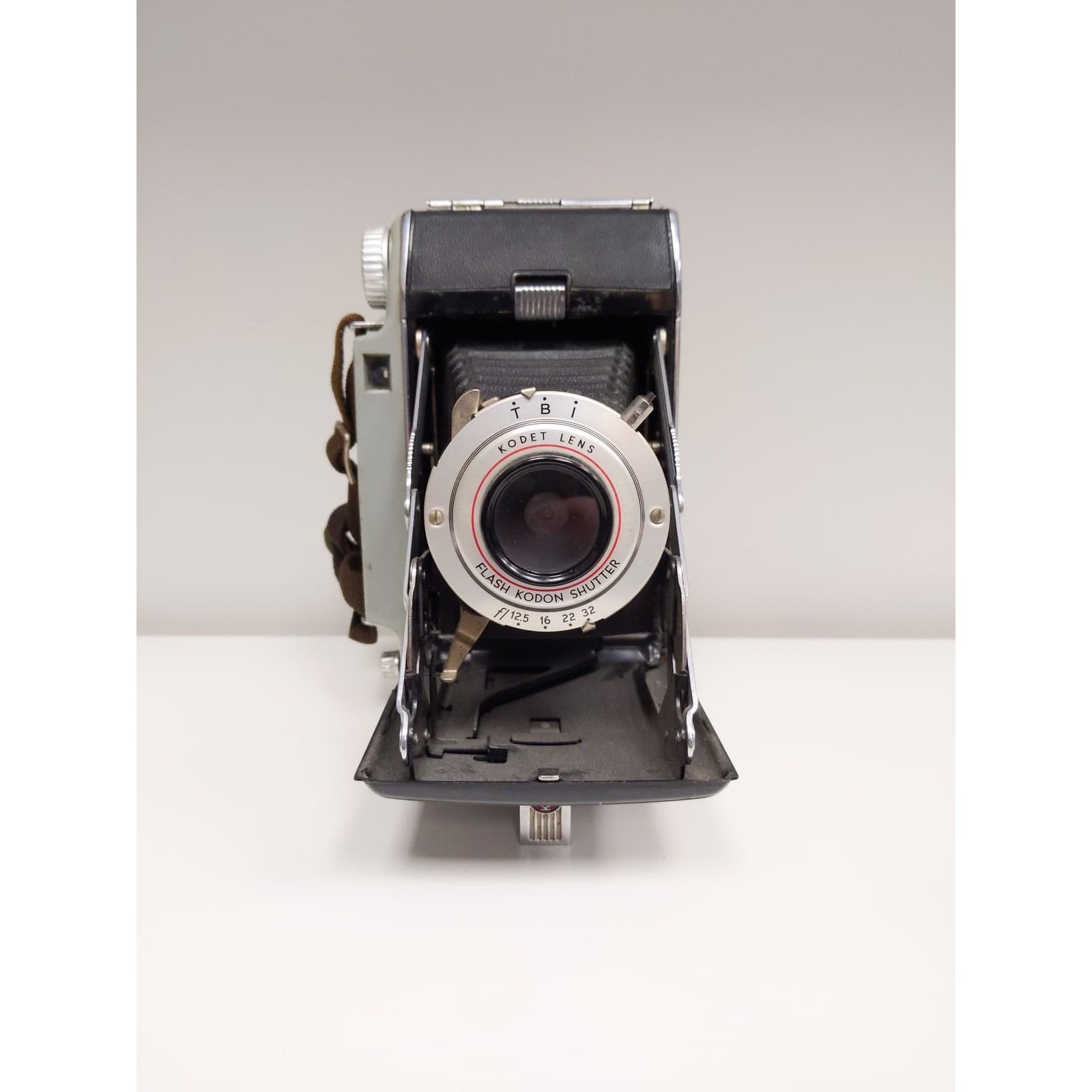 Kodak Tourist II Folding 620 Film Camera #0416 - Regular