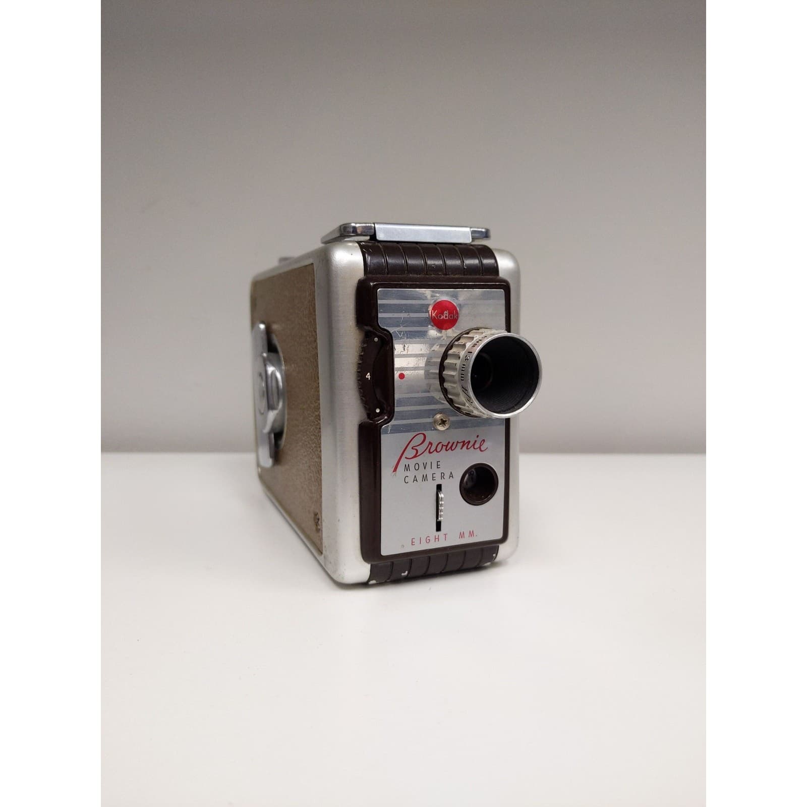 Kodak Brownie 8mm Movie Camera #0334 - Regular