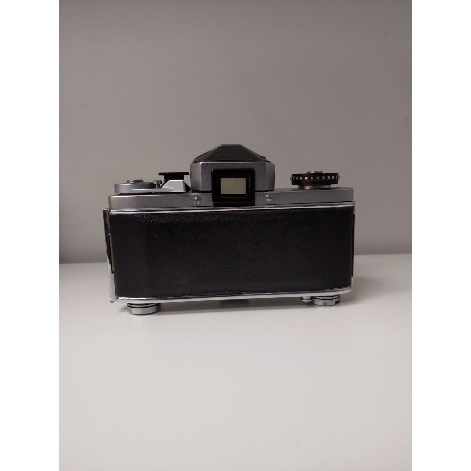 Exakta VX1000 35mm Film Camera (Body, Penta Prism) #0482 - Regular - Thumbnail 2