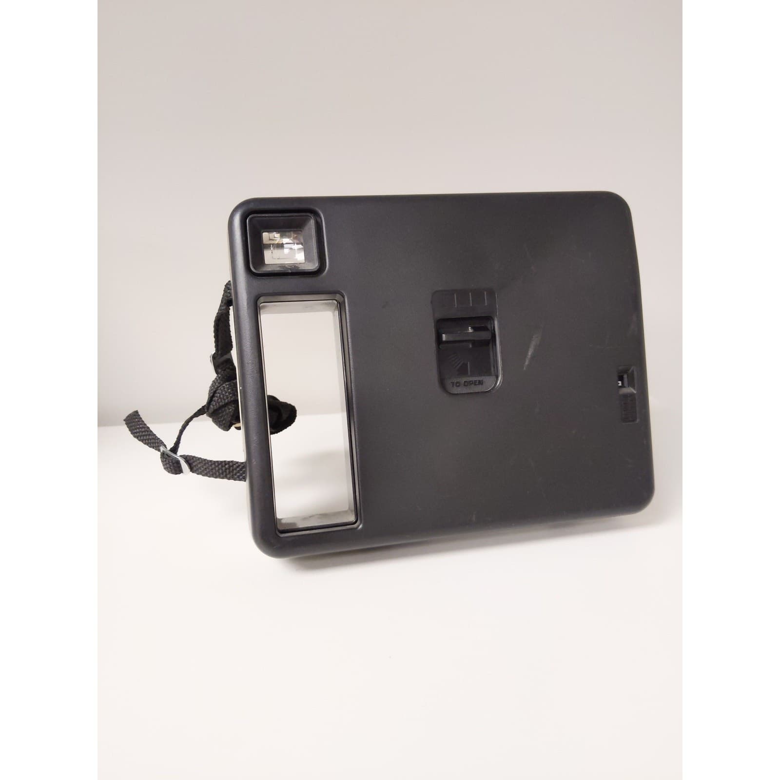 Kodak "The Handle" Instant Film Camera #0424 - Regular - Thumbnail 2