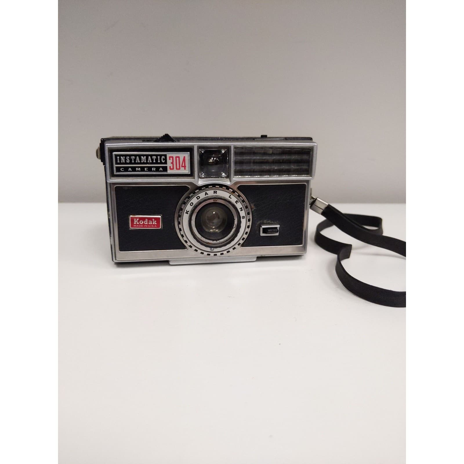 Kodak 304 Instamatic 126 Film Camera (Metal) #0422 - Regular