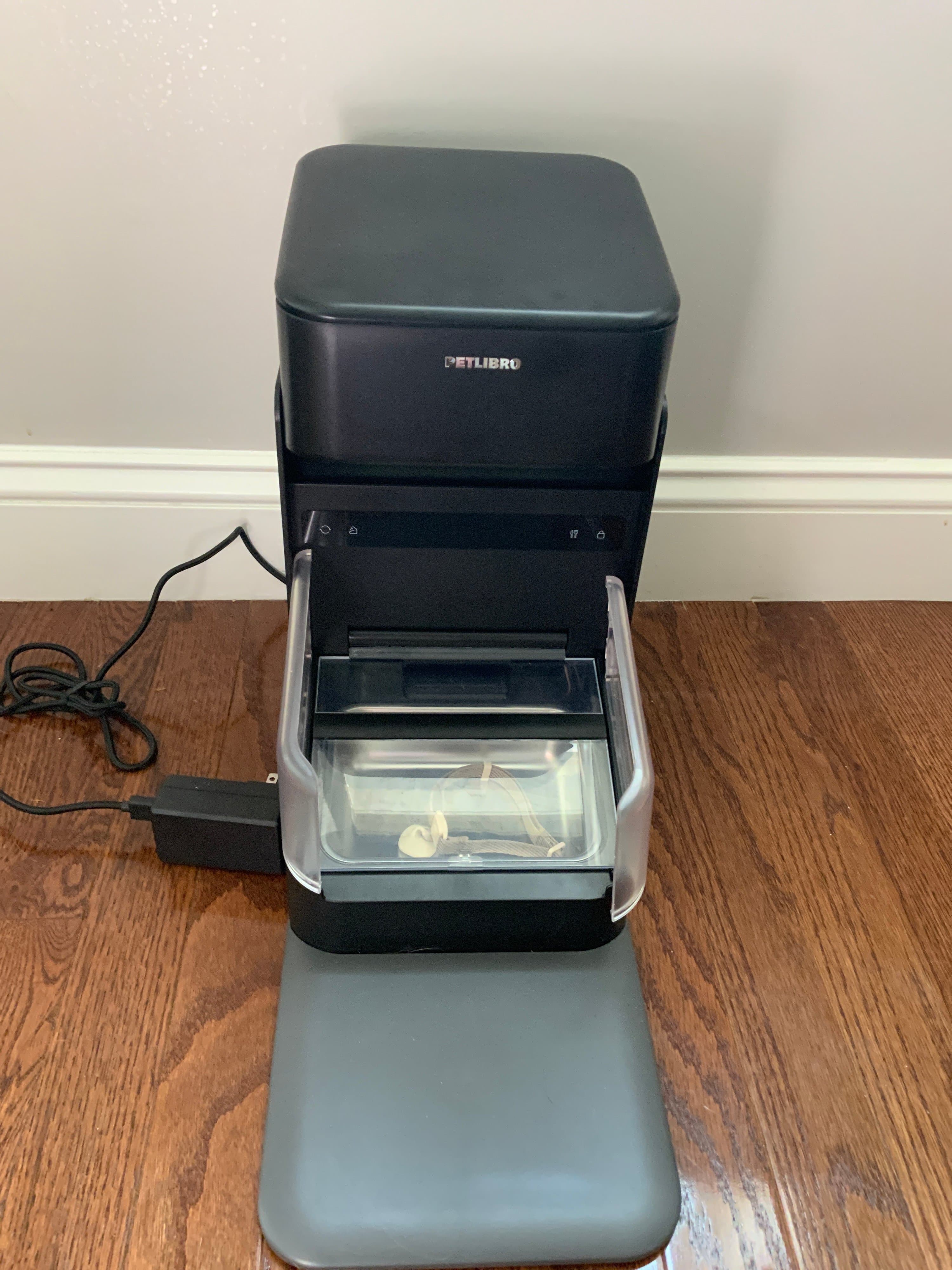 PETLIBRO Automatic Pet Feeder with Timer- Gently used
