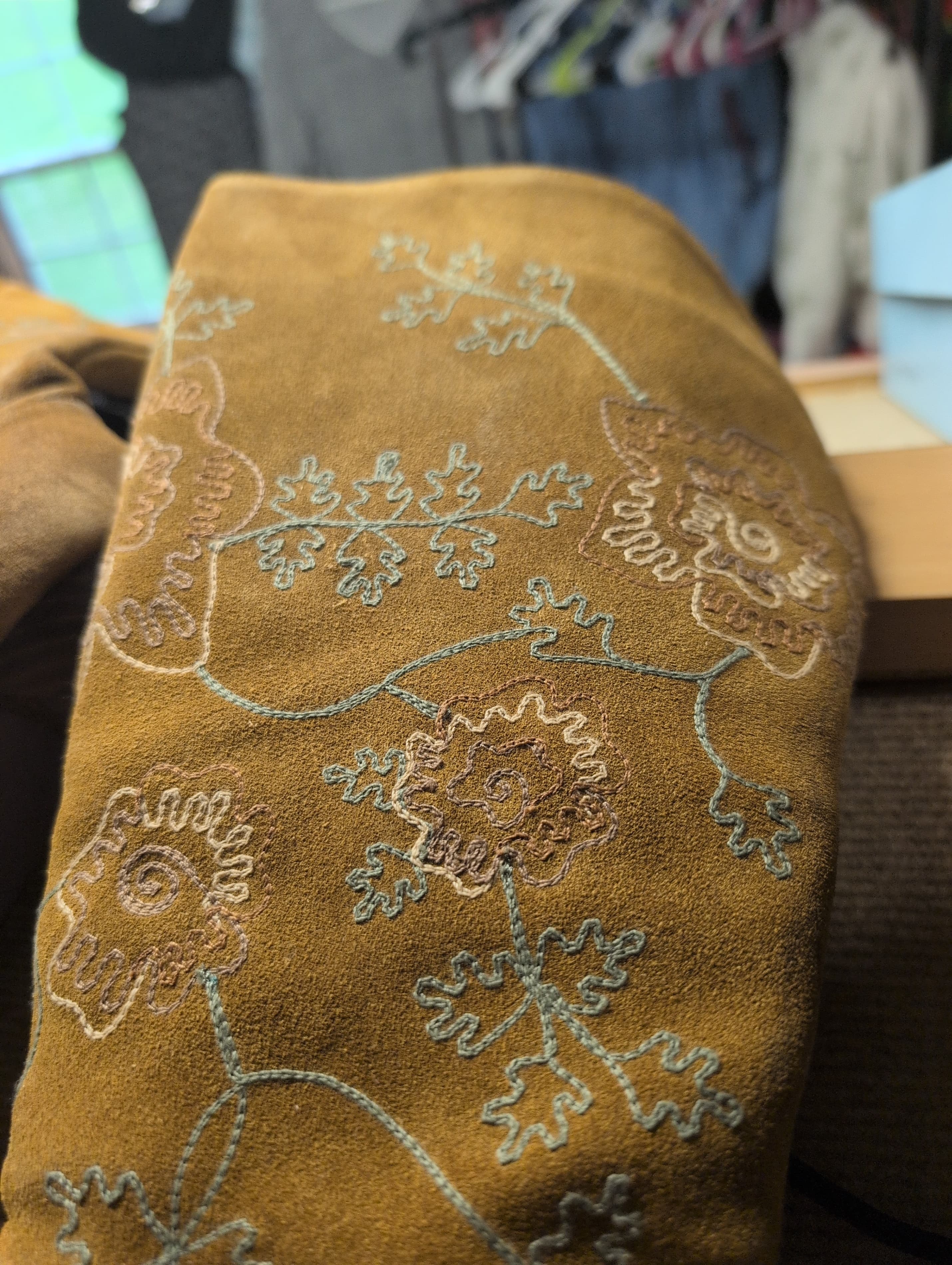 Embroidered Suede Pointed Toe Boots - Thumbnail 4