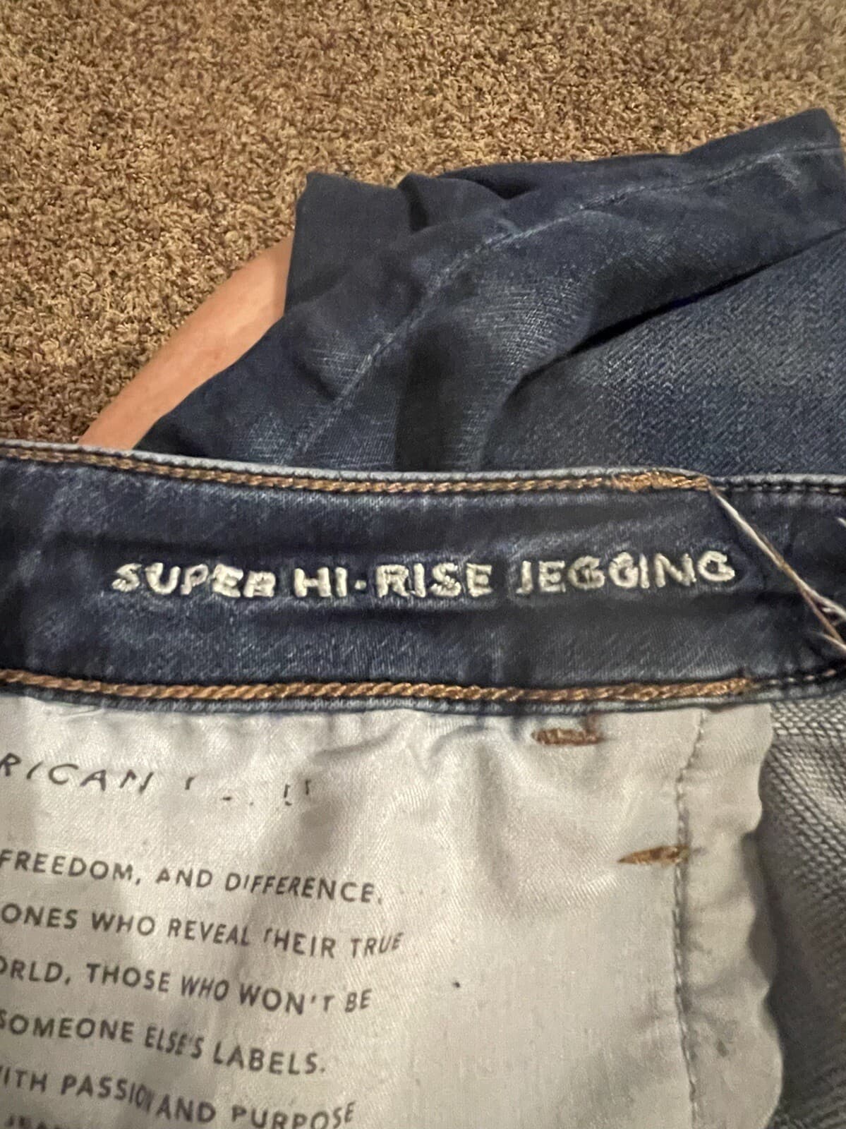 American Eagle Super High Rise Jegging Destructed Size 22 Regular - Thumbnail 9