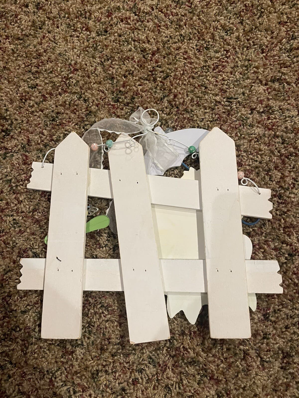 Easter chick white fence wall decoration - Thumbnail 3