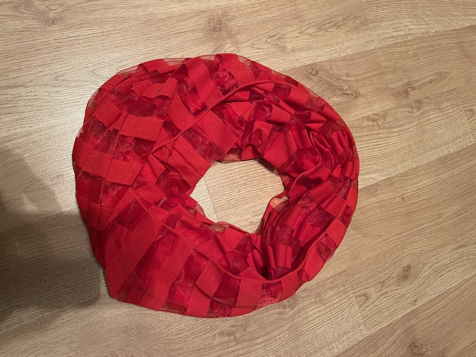 Infinity loop fashion scarf red sheer striped - Thumbnail 2