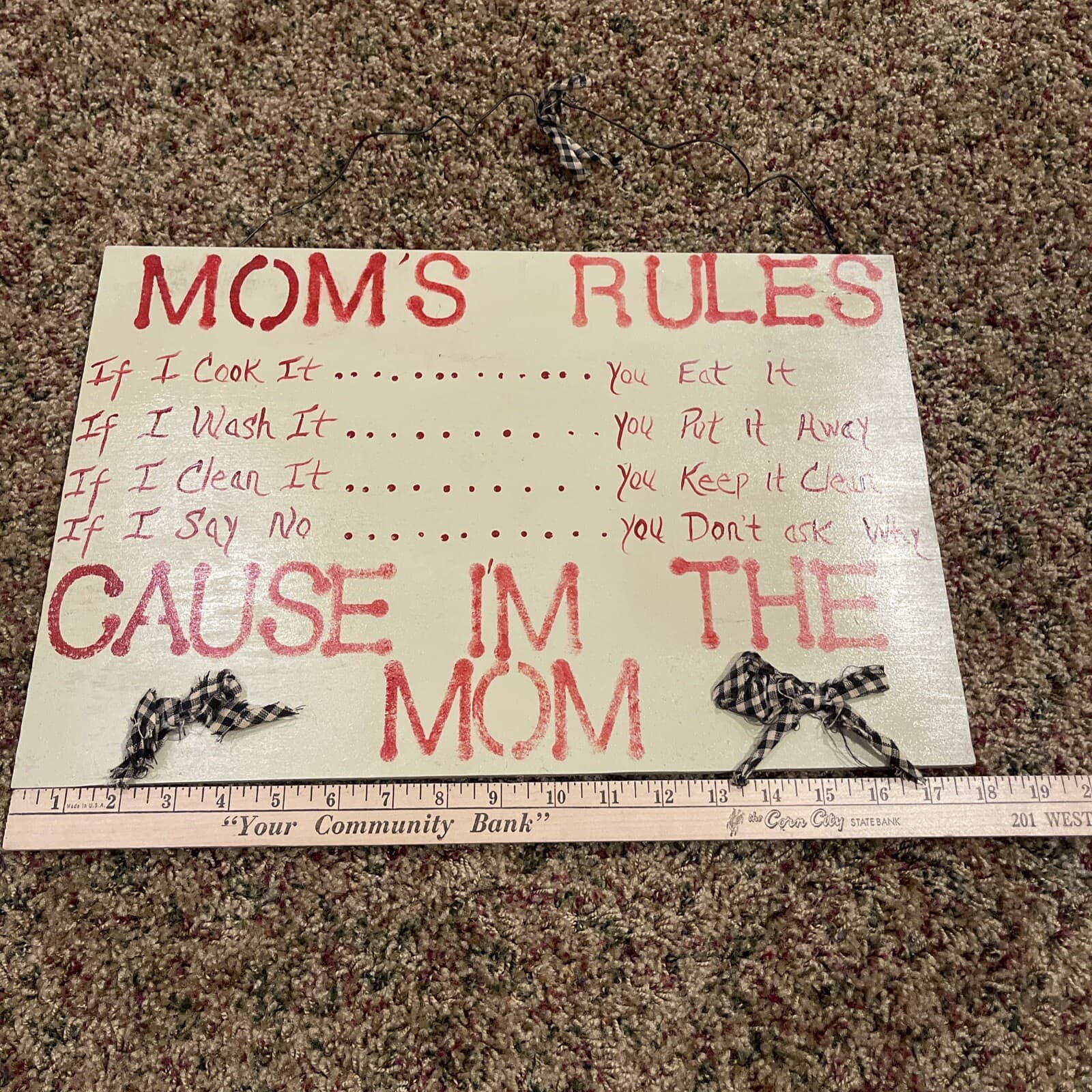 Mom’s Rules wall hanging - Thumbnail 2