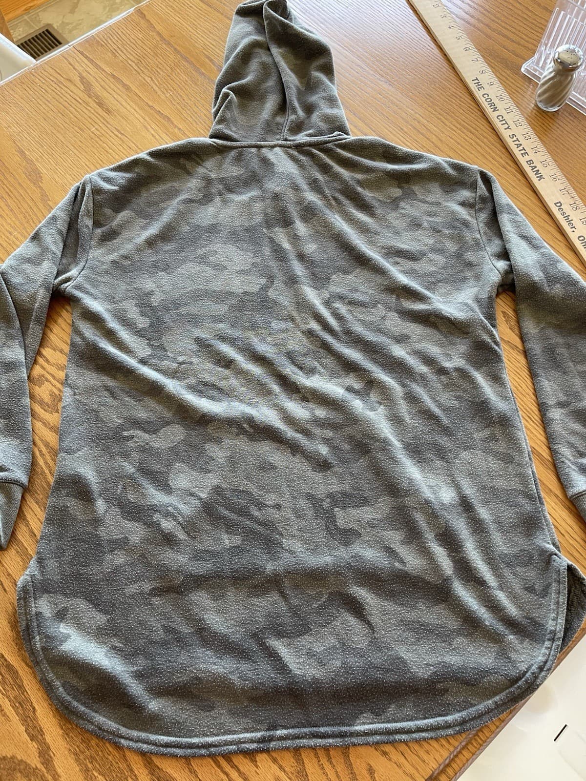 Jane and Delancey Camouflage green long hooded sweatshirt Large - Thumbnail 7