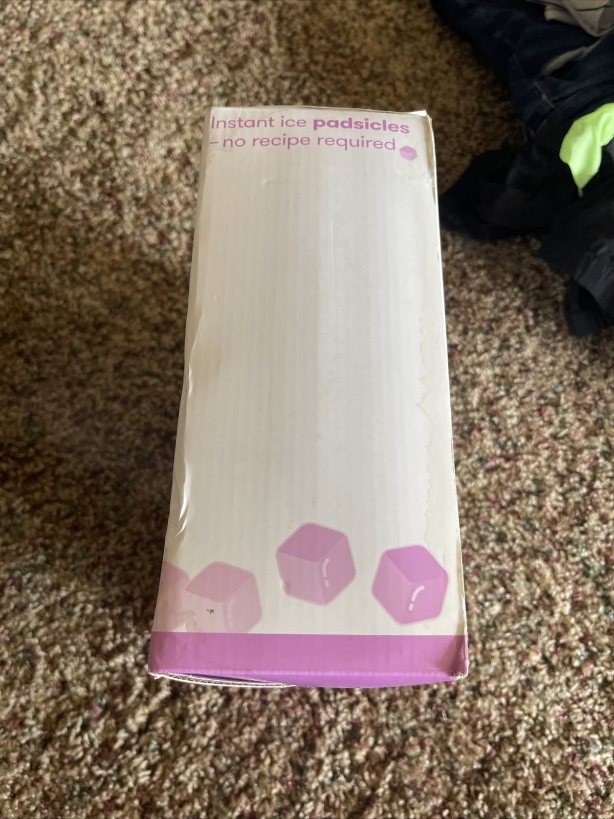 Frida Mom Instant Ice Maxi Pads Postpartum Recovery Absorbent 8 Pack, - Thumbnail 4