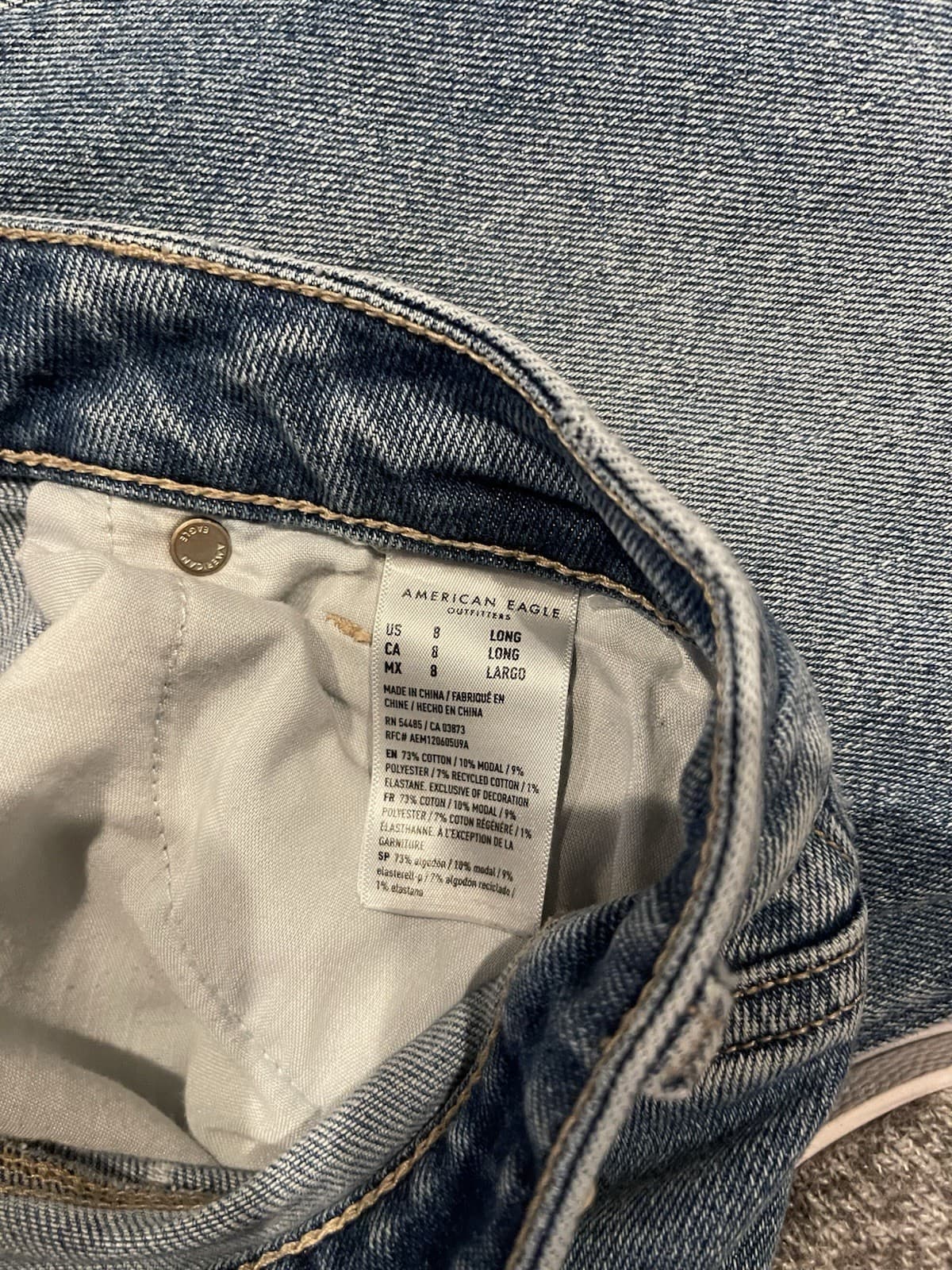 American Eagle Mom Jean Distressed Women's size 8 Long Medium Blue - Thumbnail 4