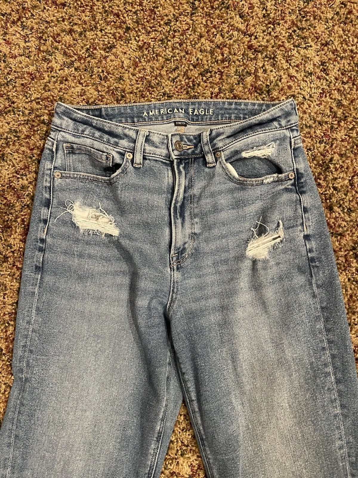 American Eagle Mom Jean Distressed Women's size 8 Long Medium Blue - Thumbnail 2
