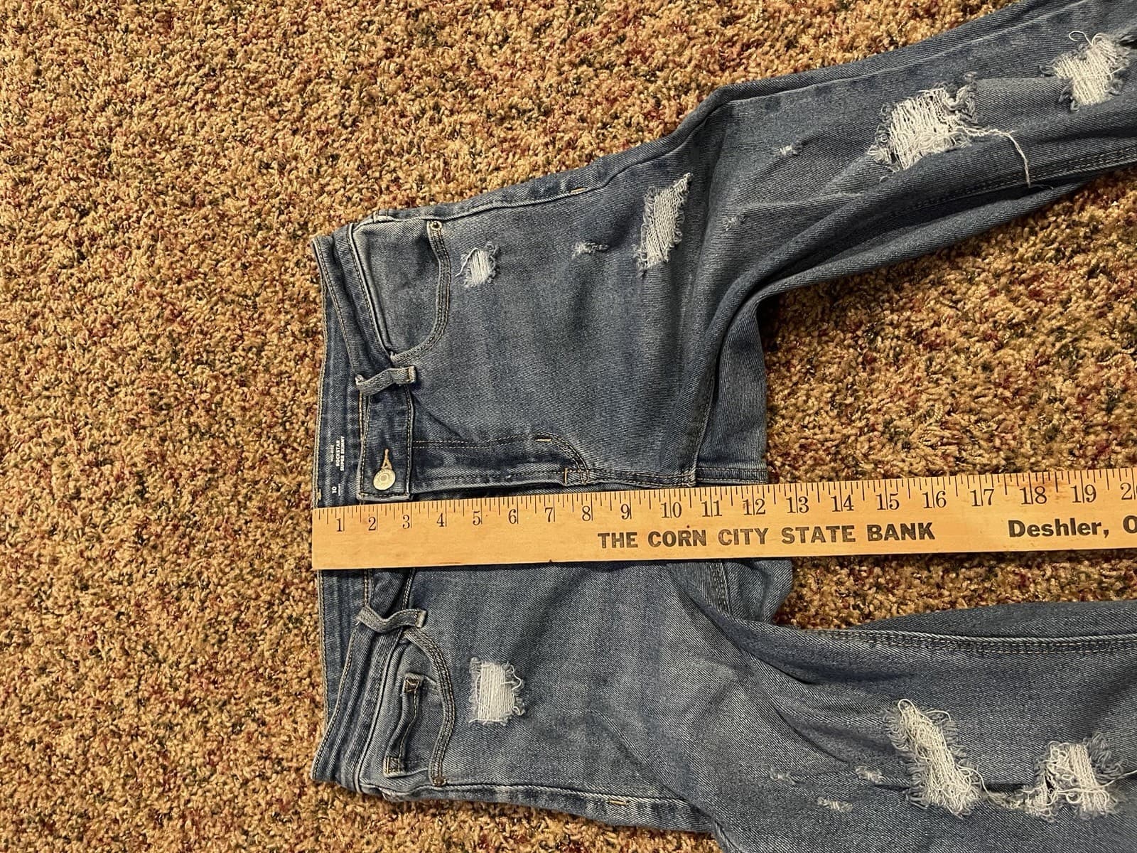 Old Navy Rockstar Super Skinny Destructed Jeans Women’s Size 10 Short - Thumbnail 7