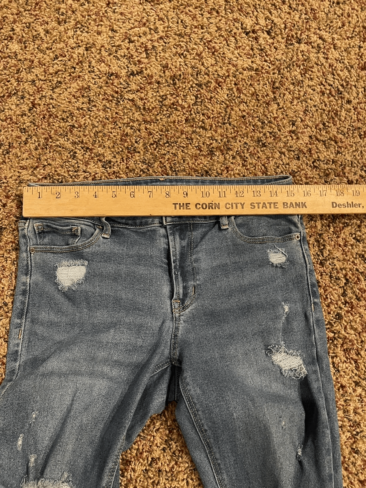 Old Navy Rockstar Super Skinny Destructed Jeans Women’s Size 10 Short - Thumbnail 5