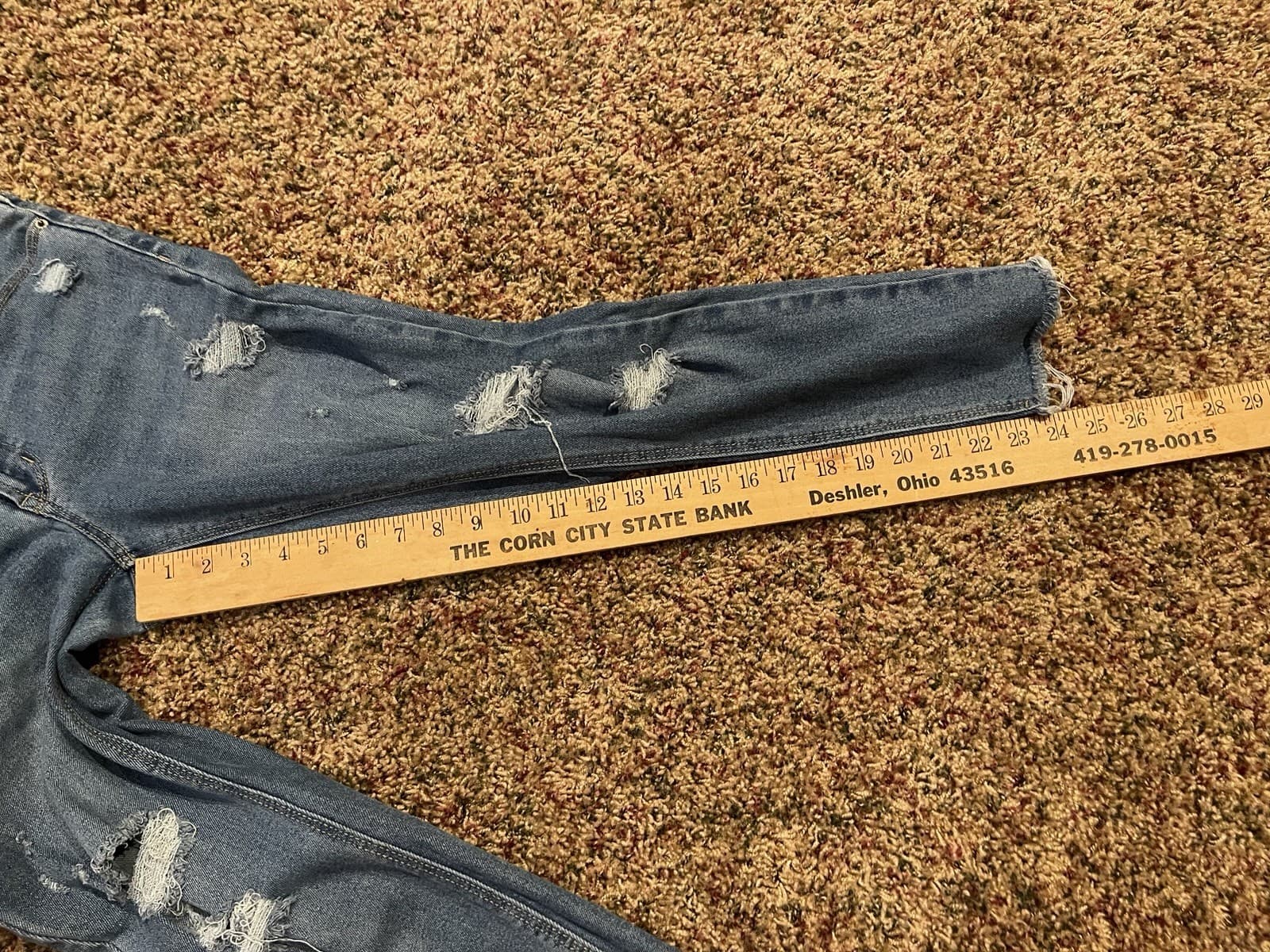 Old Navy Rockstar Super Skinny Destructed Jeans Women’s Size 10 Short - Thumbnail 6