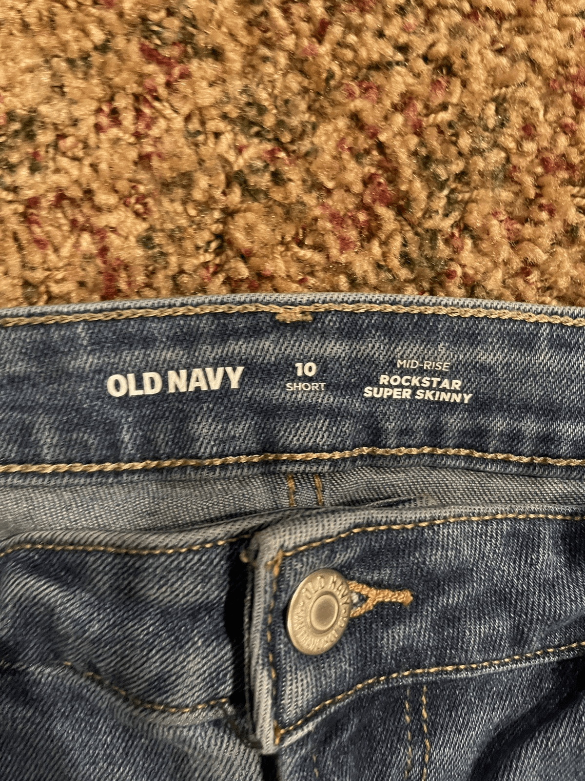 Old Navy Rockstar Super Skinny Destructed Jeans Women’s Size 10 Short - Thumbnail 4