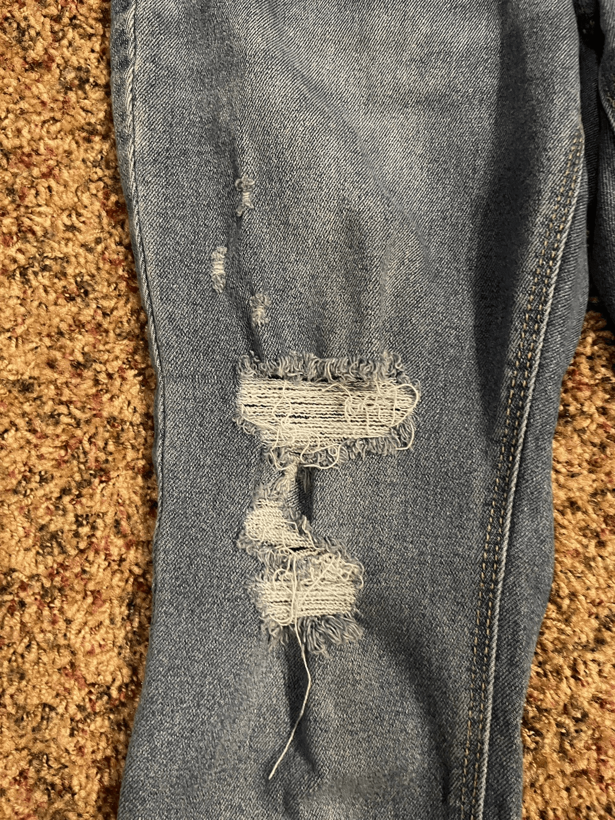 Old Navy Rockstar Super Skinny Destructed Jeans Women’s Size 10 Short - Thumbnail 2