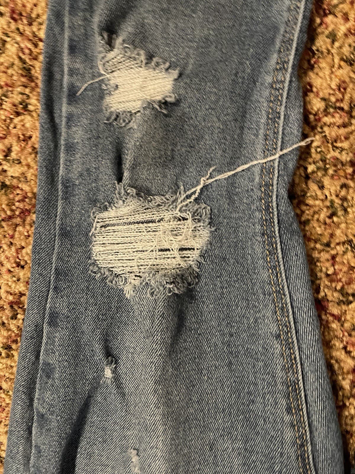 Old Navy Rockstar Super Skinny Destructed Jeans Women’s Size 10 Short - Thumbnail 3