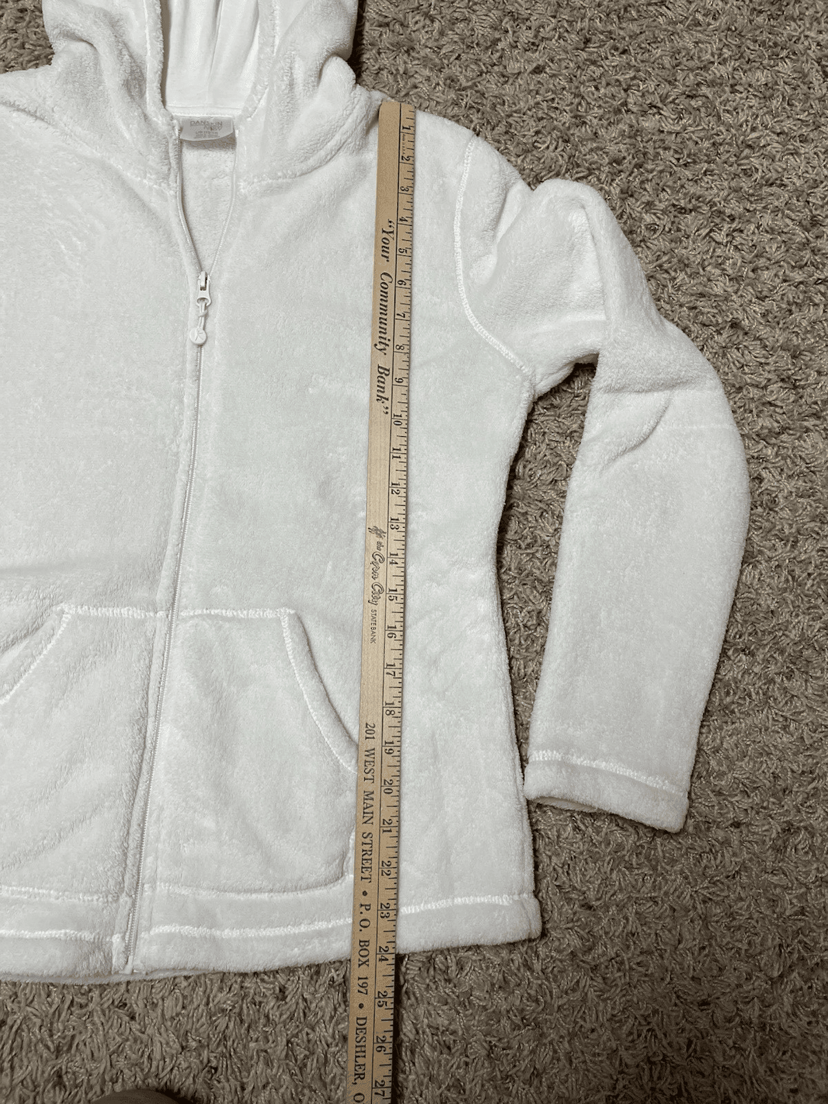 Danskin Now White soft fuzzy zip hooded jacket L/G (12-14) - Thumbnail 4