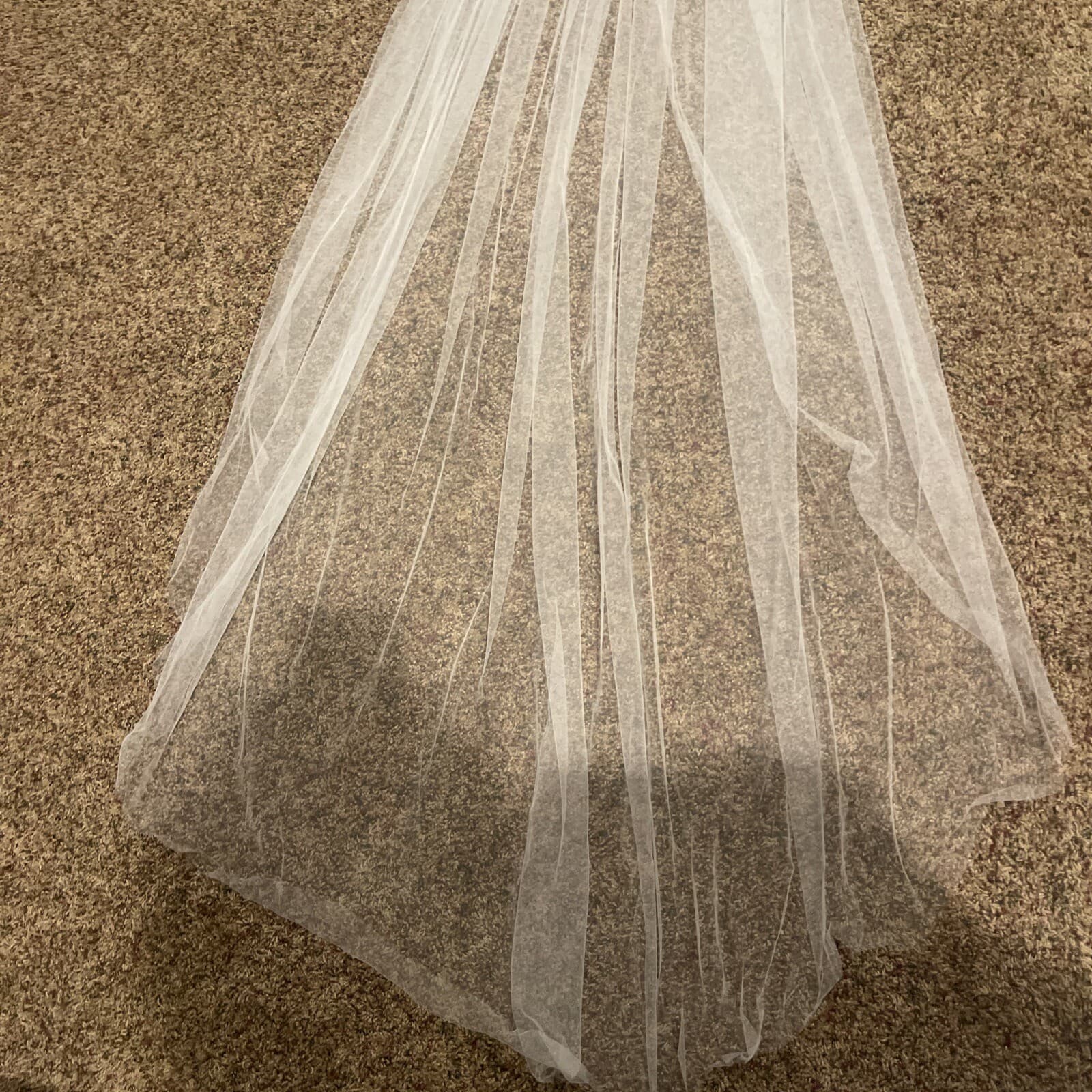 Bride Veil With Attached Comb - Thumbnail 2