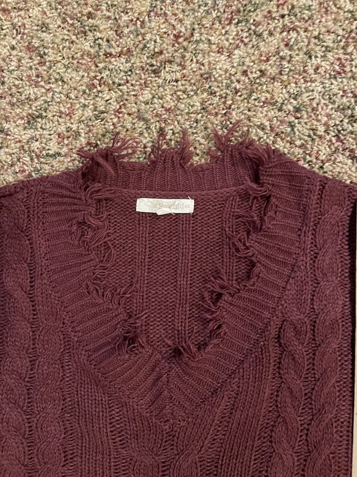 Rewind 3X Burgandy cutoff fringe v-neck sweater - Thumbnail 5