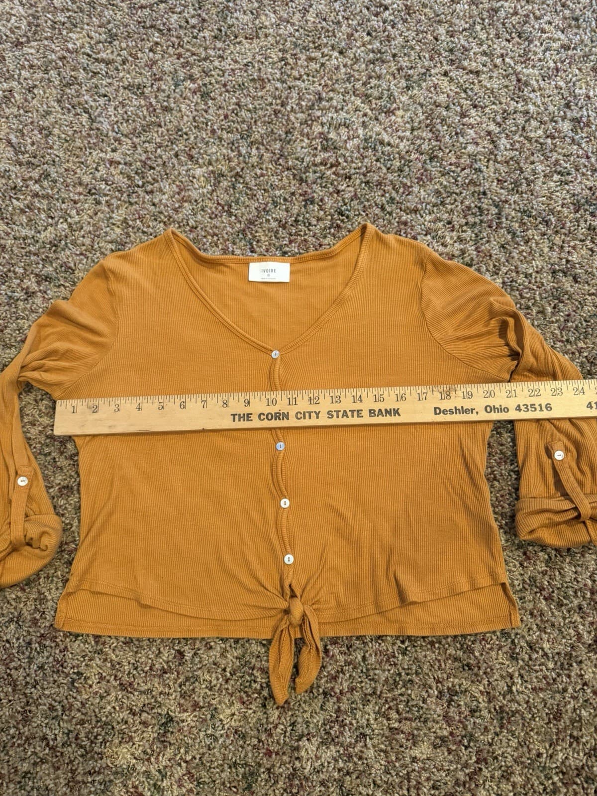 Ivoire roll tab 3/4 sleeve Cropped button mustard yellow Tie Waist Vneck XL - Thumbnail 3