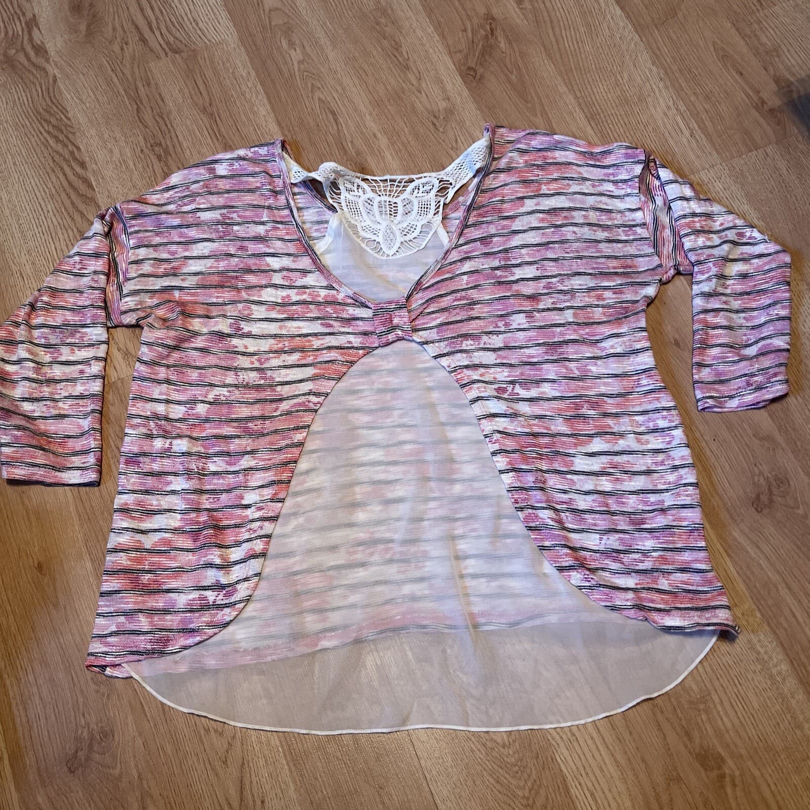 Jr. pink white black top Shirt sheer back - Thumbnail 2