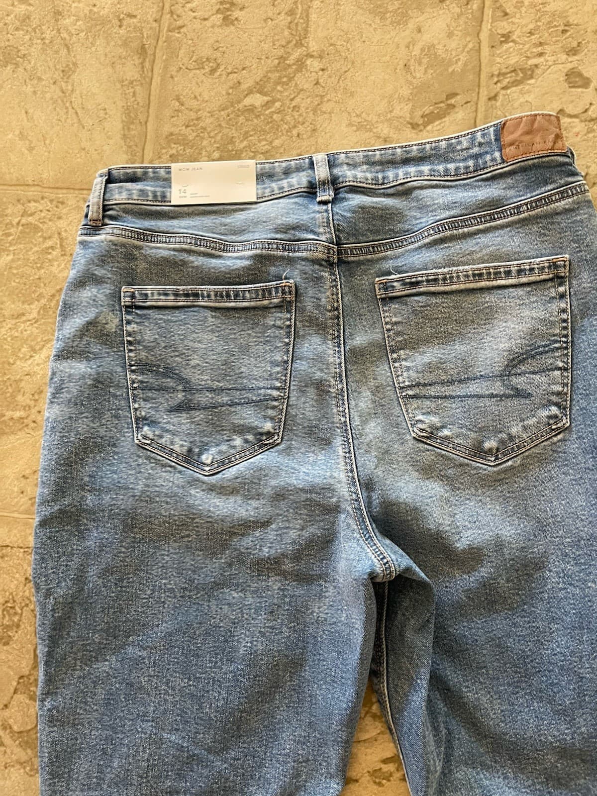 American Eagle Strigid Med Blue Distressed Destructed Mom Jeans 14 Short NWT - Thumbnail 6