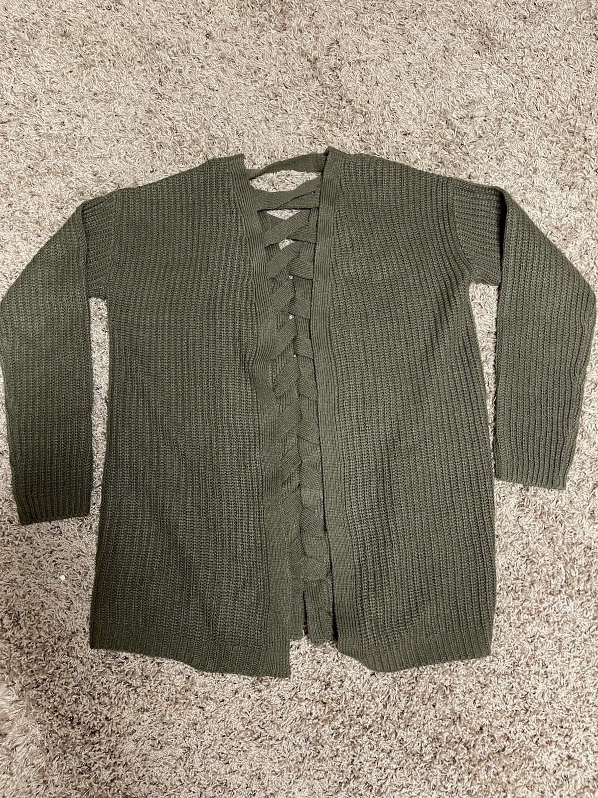 Derek Heart olive army green cardigan Med