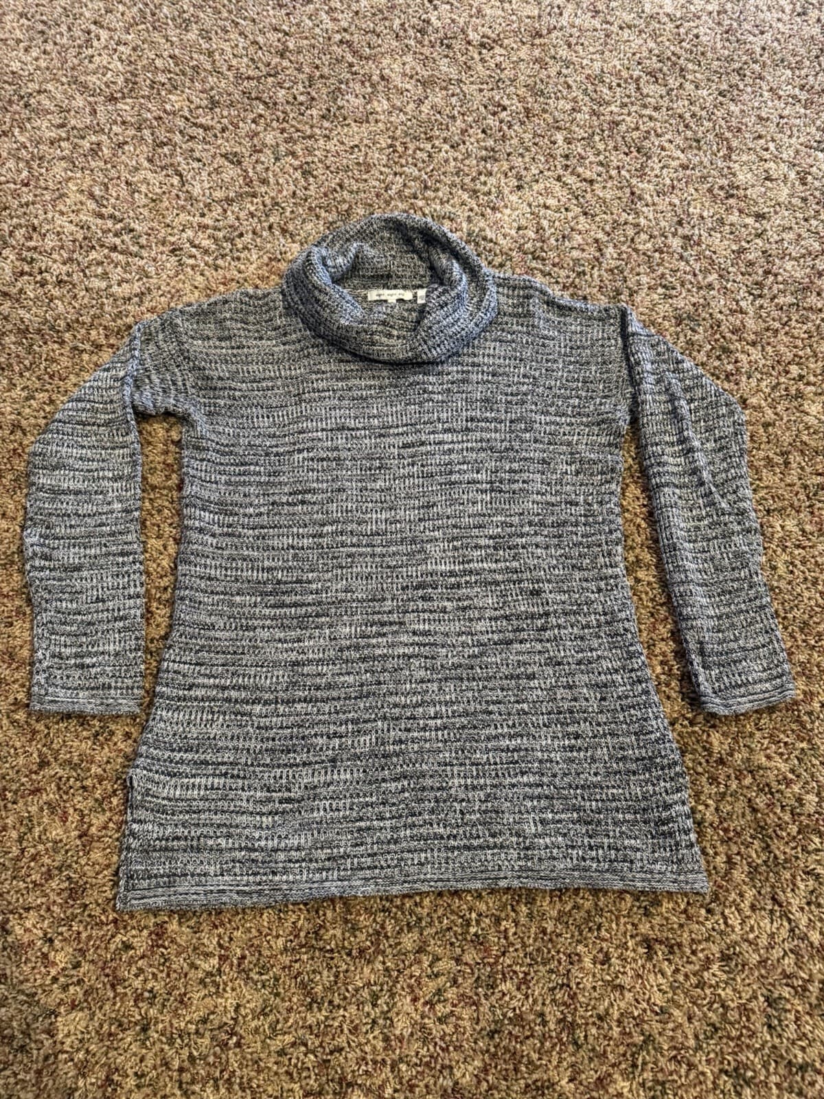 eight eight eight long tunic sweater cowl neck Medium black white